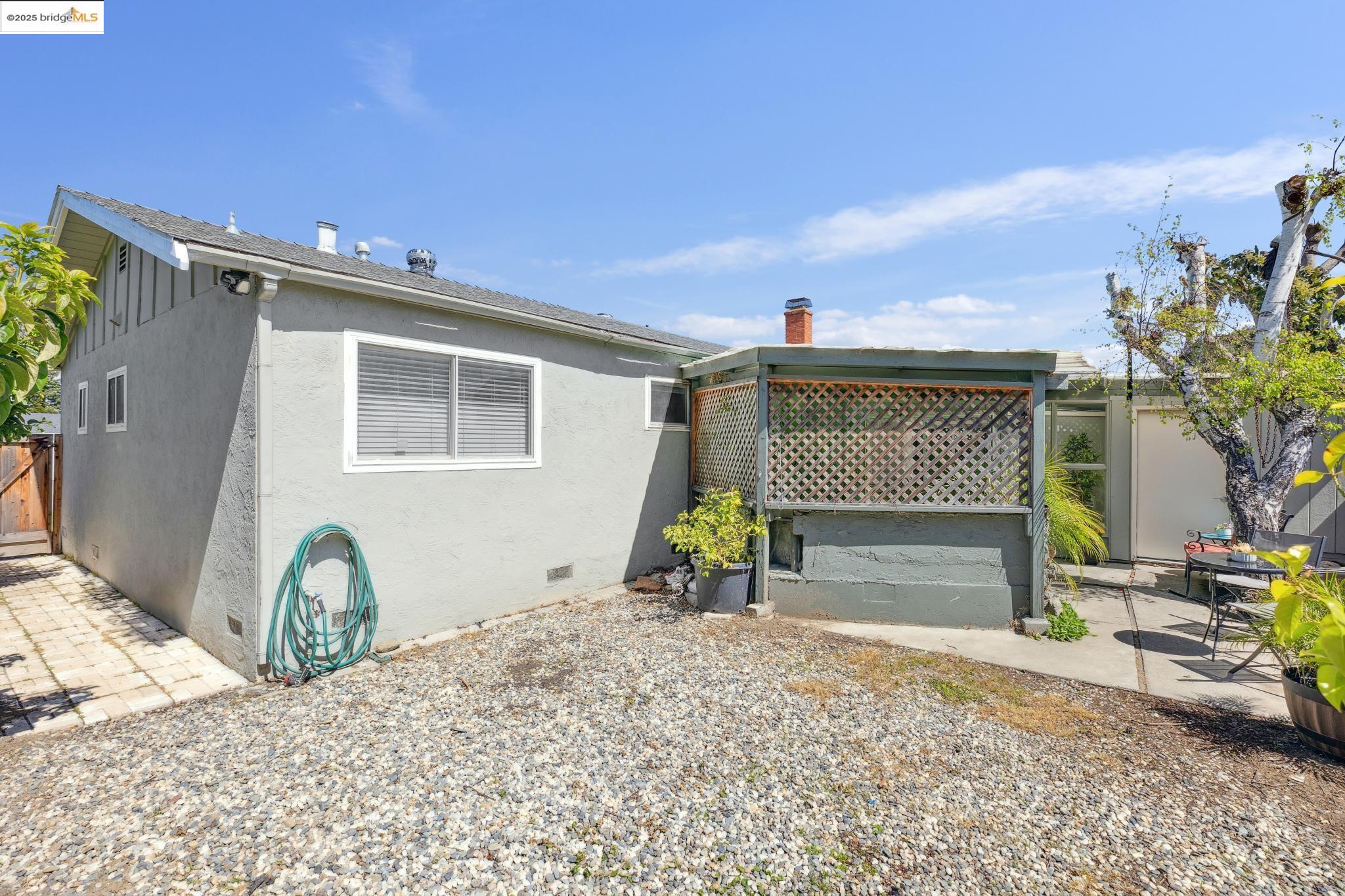 1962 Vining Dr