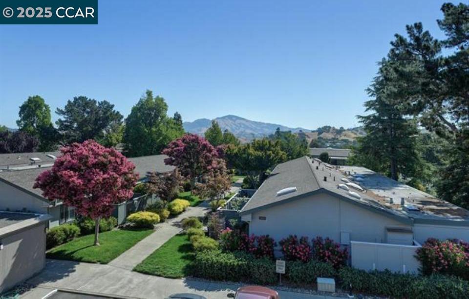 Detail Gallery Image 1 of 1 For 2501 Pine Knoll Dr #13,  Walnut Creek,  CA 94595 - 2 Beds | 1 Baths