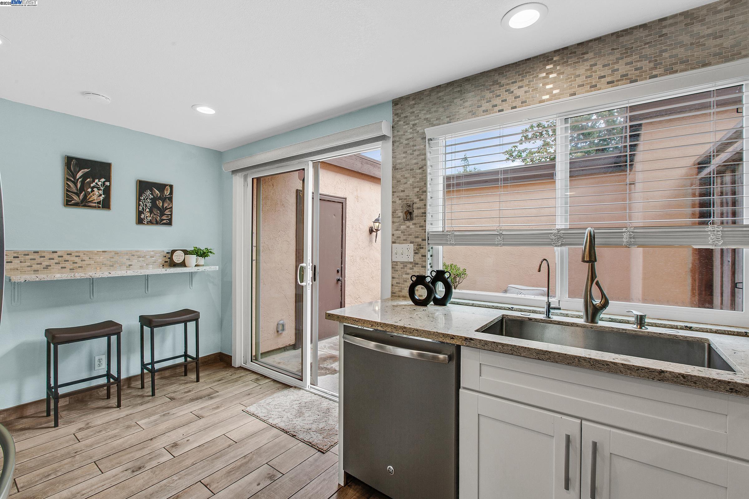Detail Gallery Image 11 of 32 For 108 Morrow Ct, San Jose,  CA 95139 - 3 Beds | 2/1 Baths