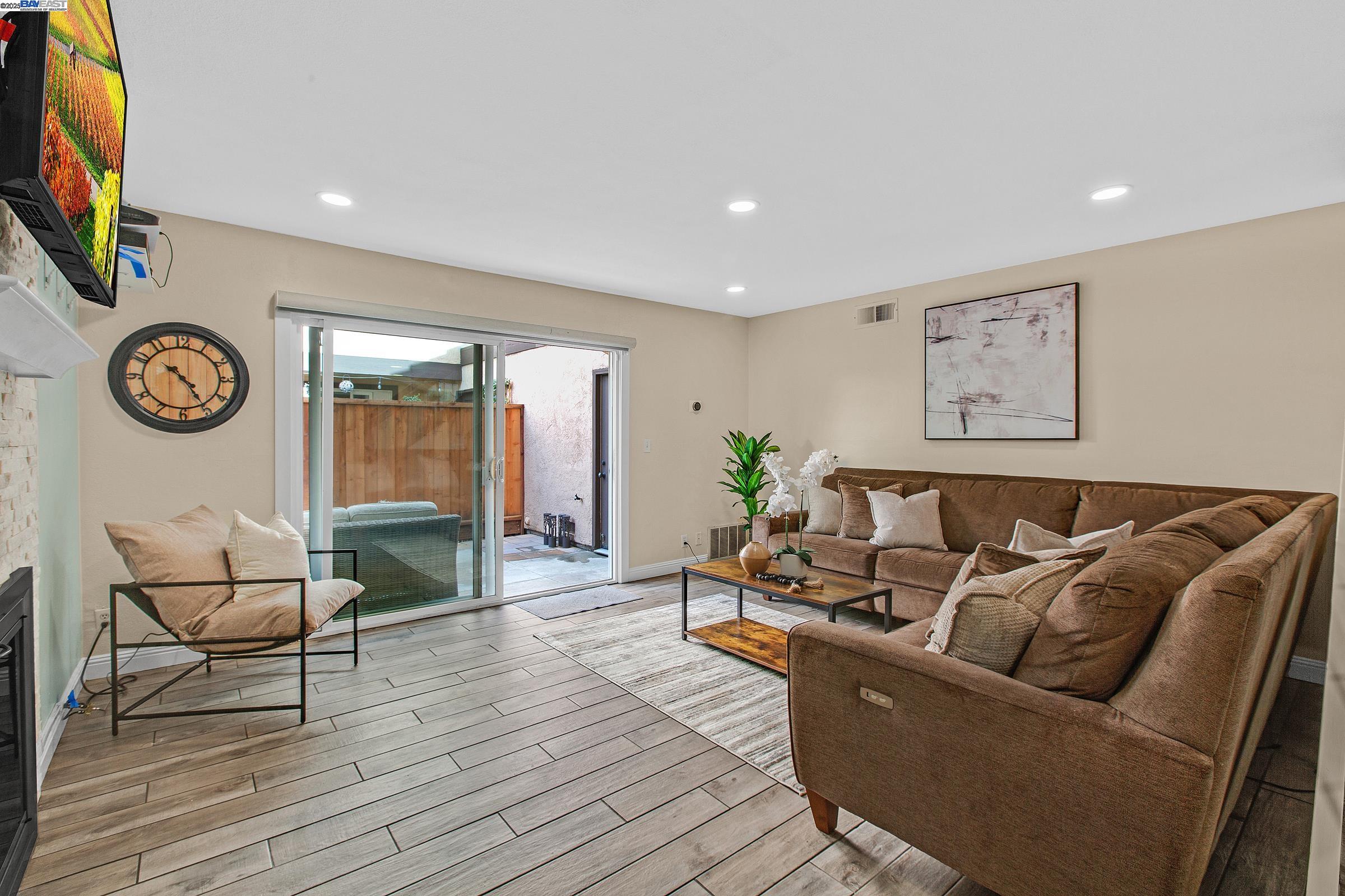 Detail Gallery Image 6 of 32 For 108 Morrow Ct, San Jose,  CA 95139 - 3 Beds | 2/1 Baths