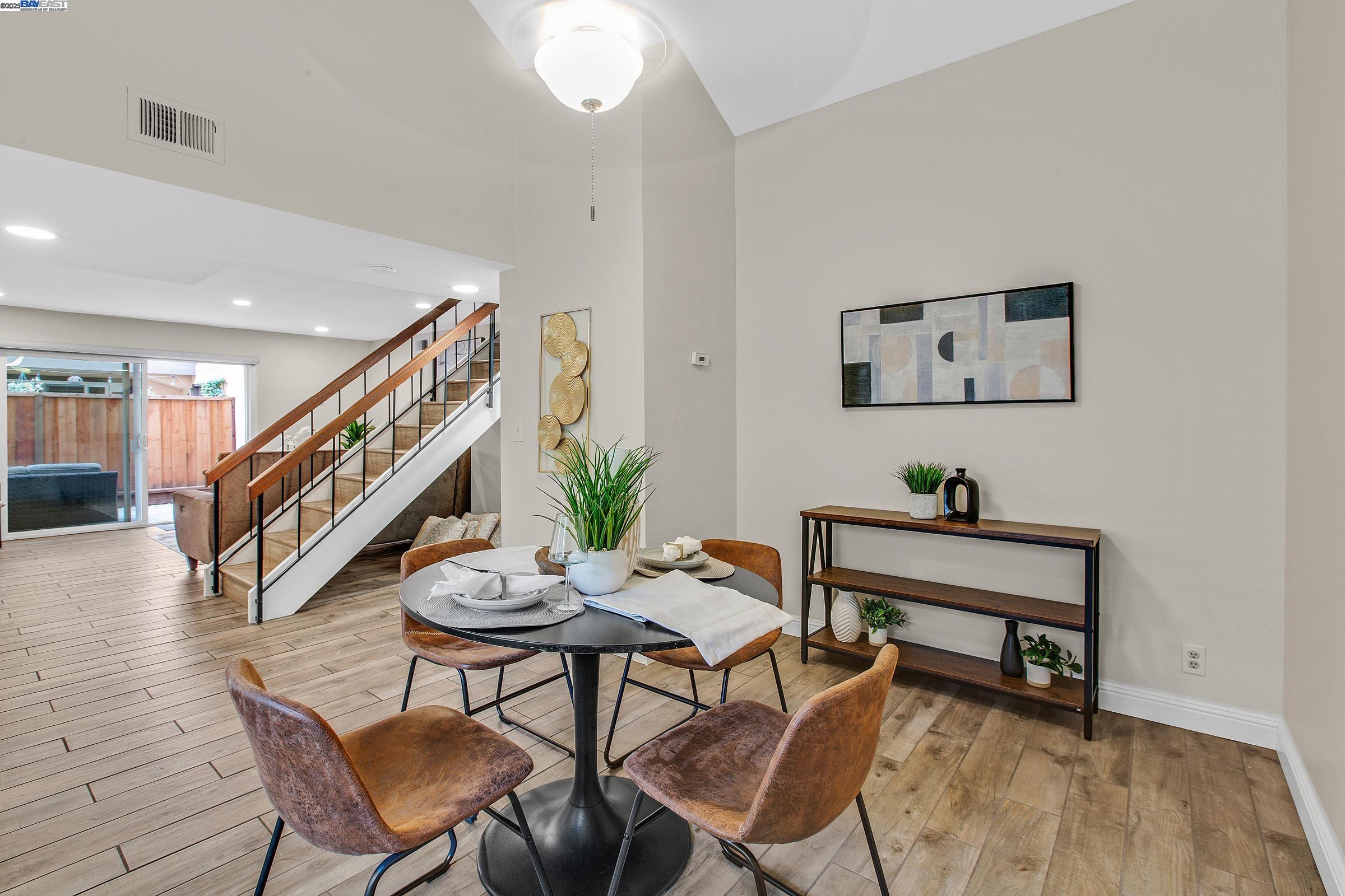 Detail Gallery Image 8 of 32 For 108 Morrow Ct, San Jose,  CA 95139 - 3 Beds | 2/1 Baths