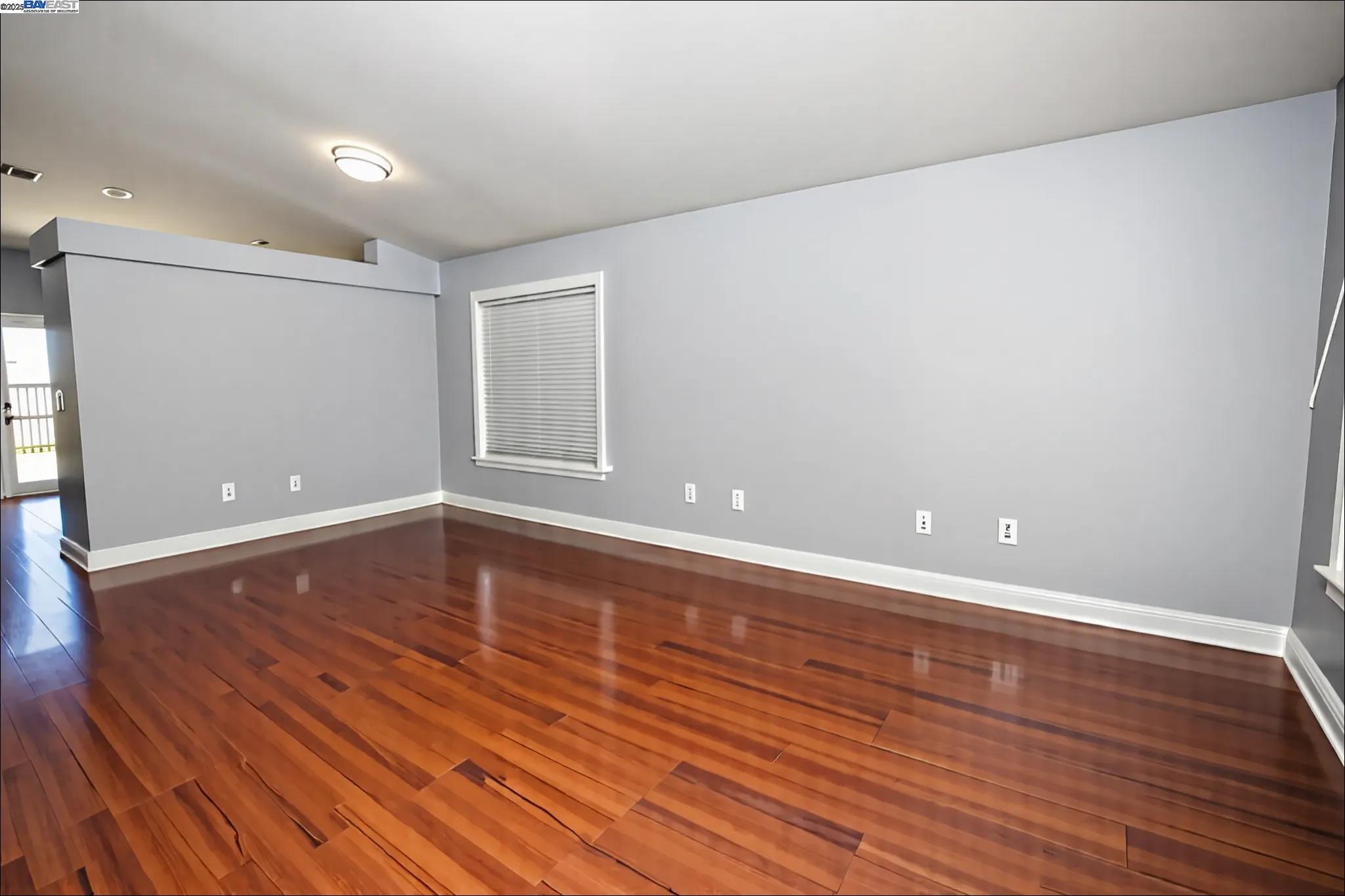 Detail Gallery Image 10 of 13 For 1169 Rockspring Way, Antioch,  CA 94531 - 3 Beds | 2 Baths