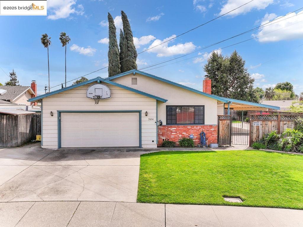 Detail Gallery Image 1 of 1 For 2614 Hamilton Avenue, Concord,  CA 94519-1620 - 3 Beds | 2 Baths