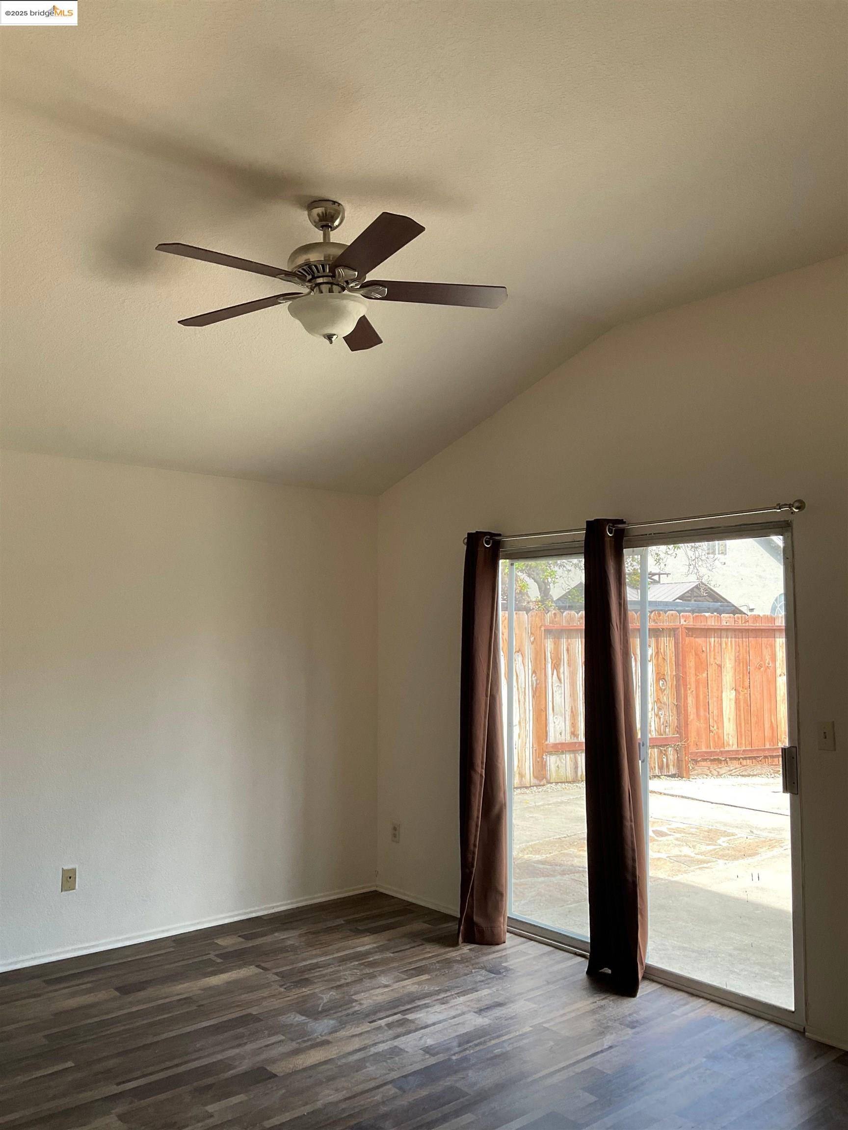Detail Gallery Image 7 of 13 For 1770 Domaine Way, Oakley,  CA 94561 - 3 Beds | 2 Baths