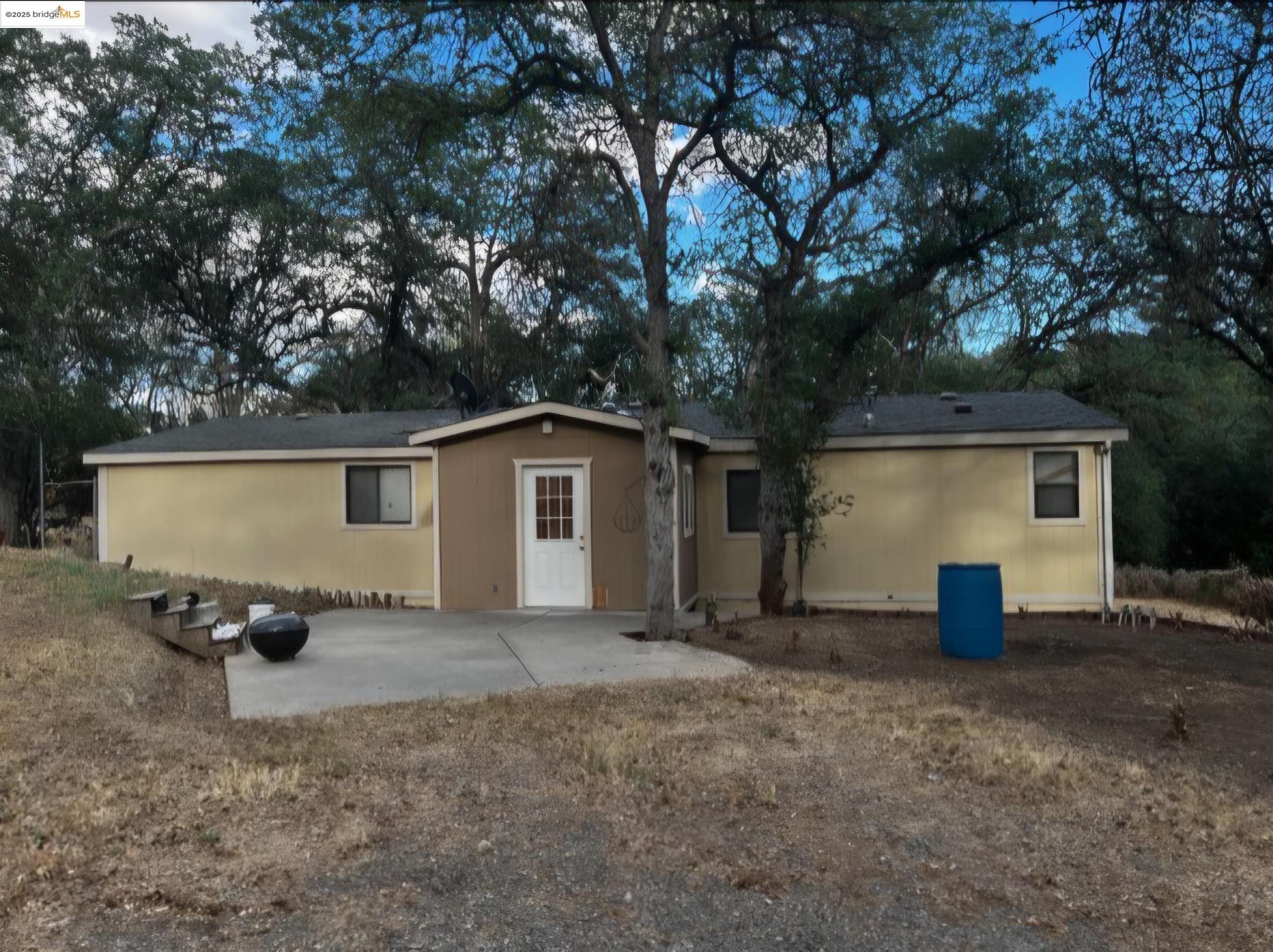 Detail Gallery Image 1 of 10 For 16612 Stagecoach Rd, Corning,  CA 96021 - 3 Beds | 2 Baths