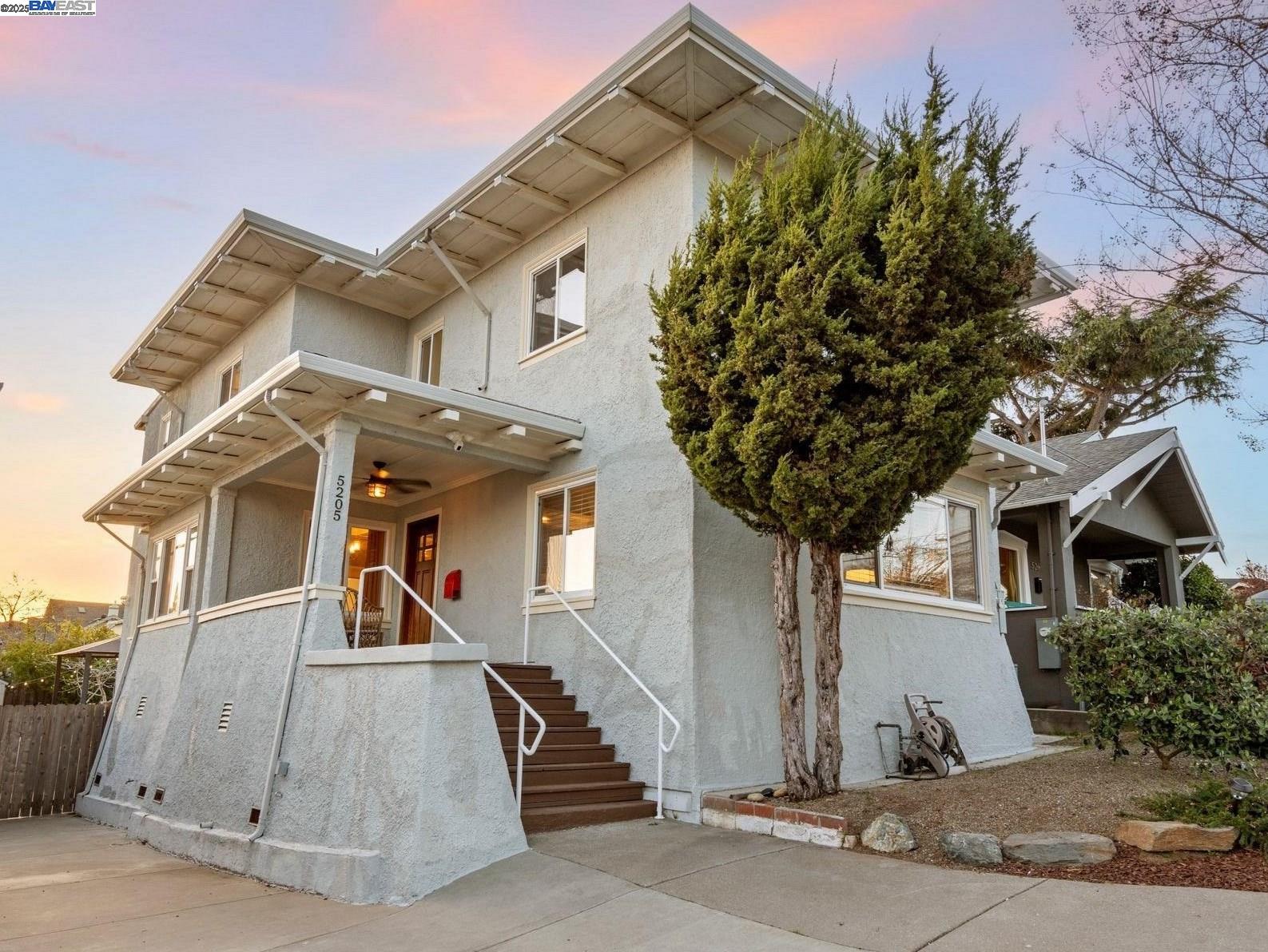 Detail Gallery Image 1 of 1 For 5205 Cole Street, Oakland,  CA 94601 - 3 Beds | 2/1 Baths