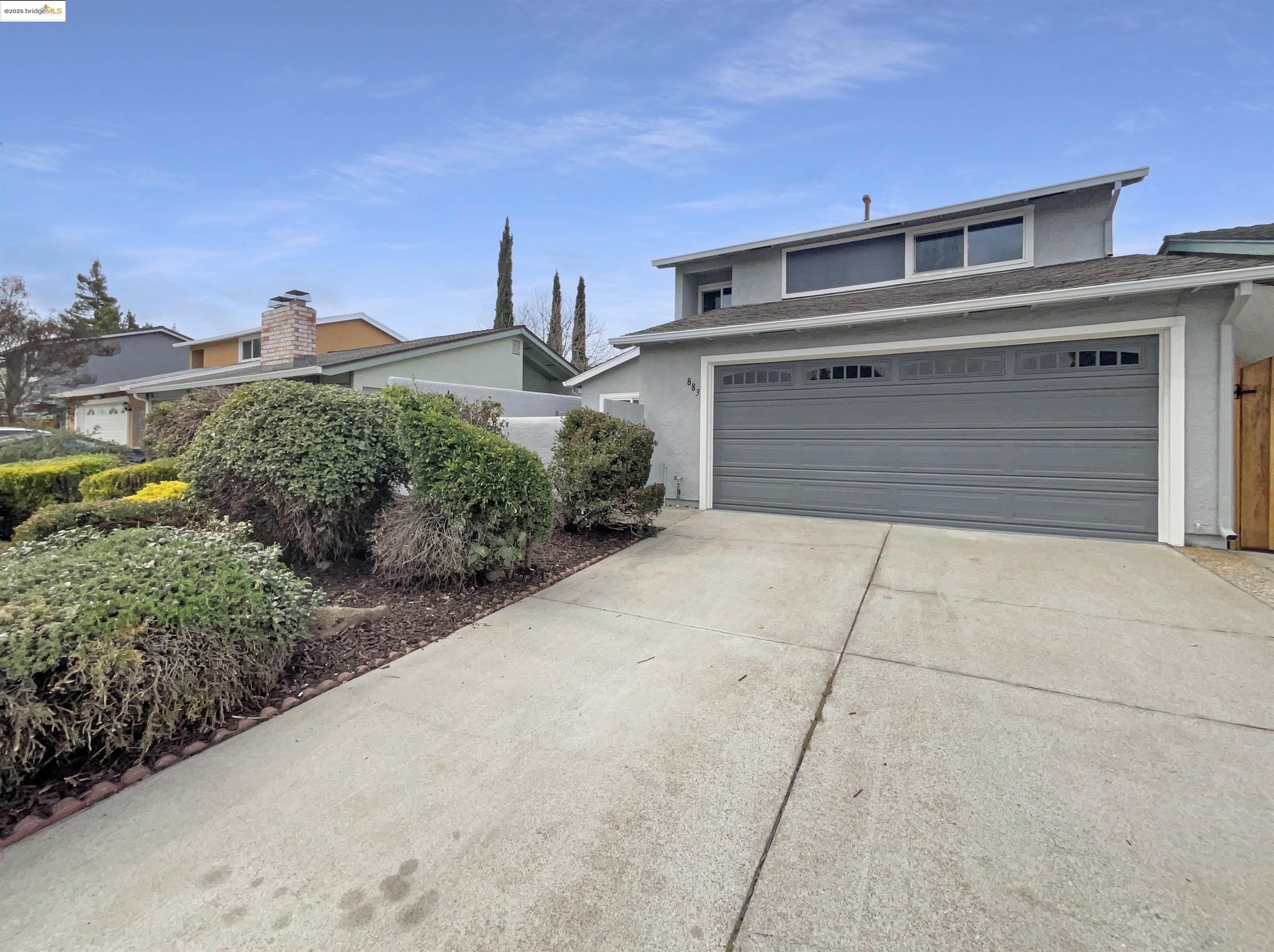 Detail Gallery Image 1 of 30 For 883 Calle De Verde, San Jose,  CA 95136 - 3 Beds | 2/1 Baths