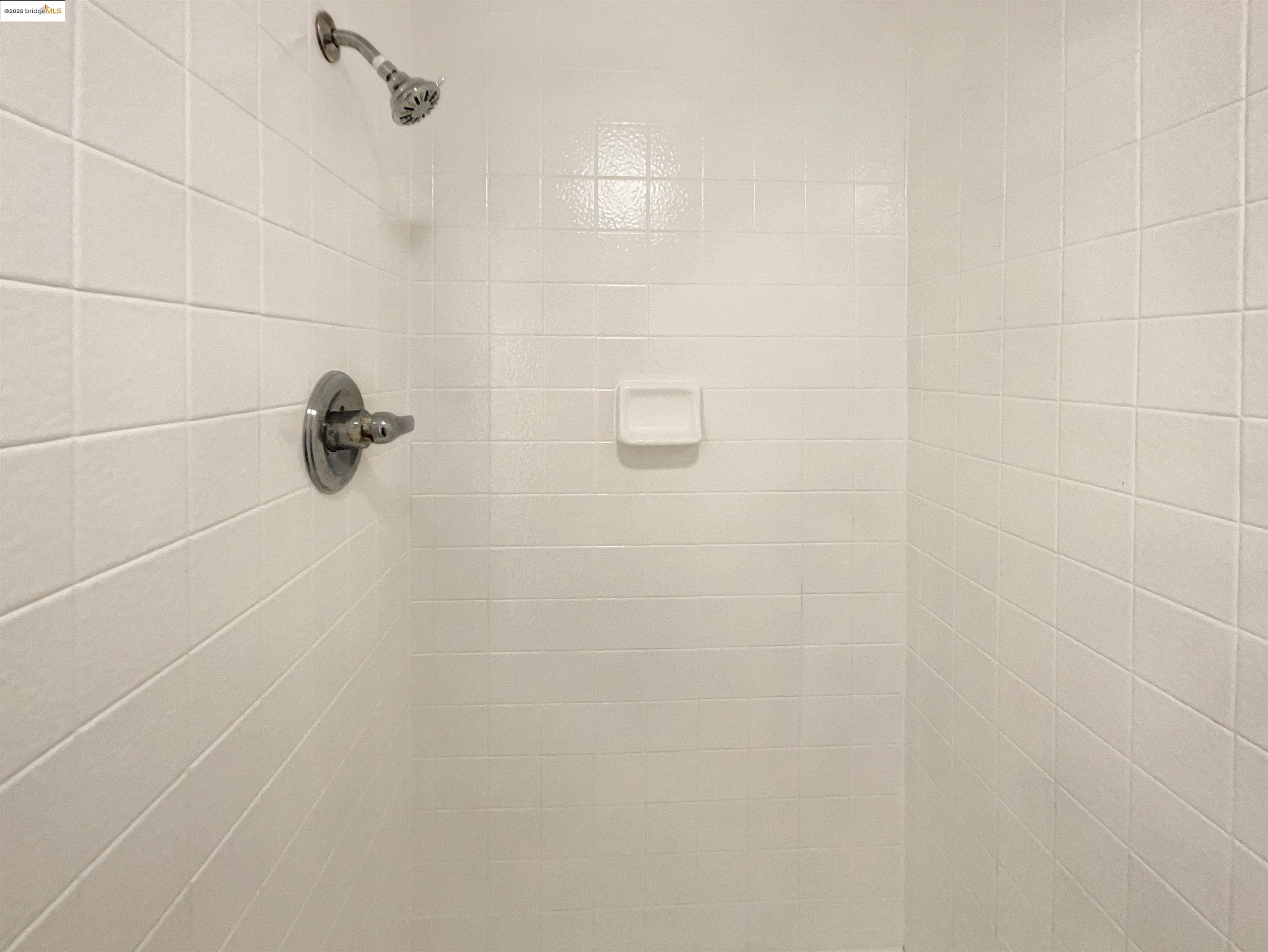 Detail Gallery Image 25 of 30 For 883 Calle De Verde, San Jose,  CA 95136 - 3 Beds | 2/1 Baths