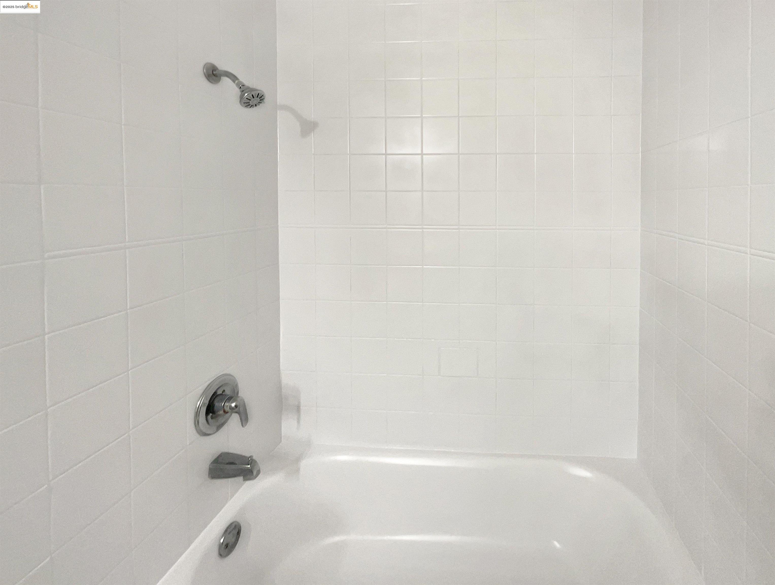 Detail Gallery Image 28 of 30 For 883 Calle De Verde, San Jose,  CA 95136 - 3 Beds | 2/1 Baths