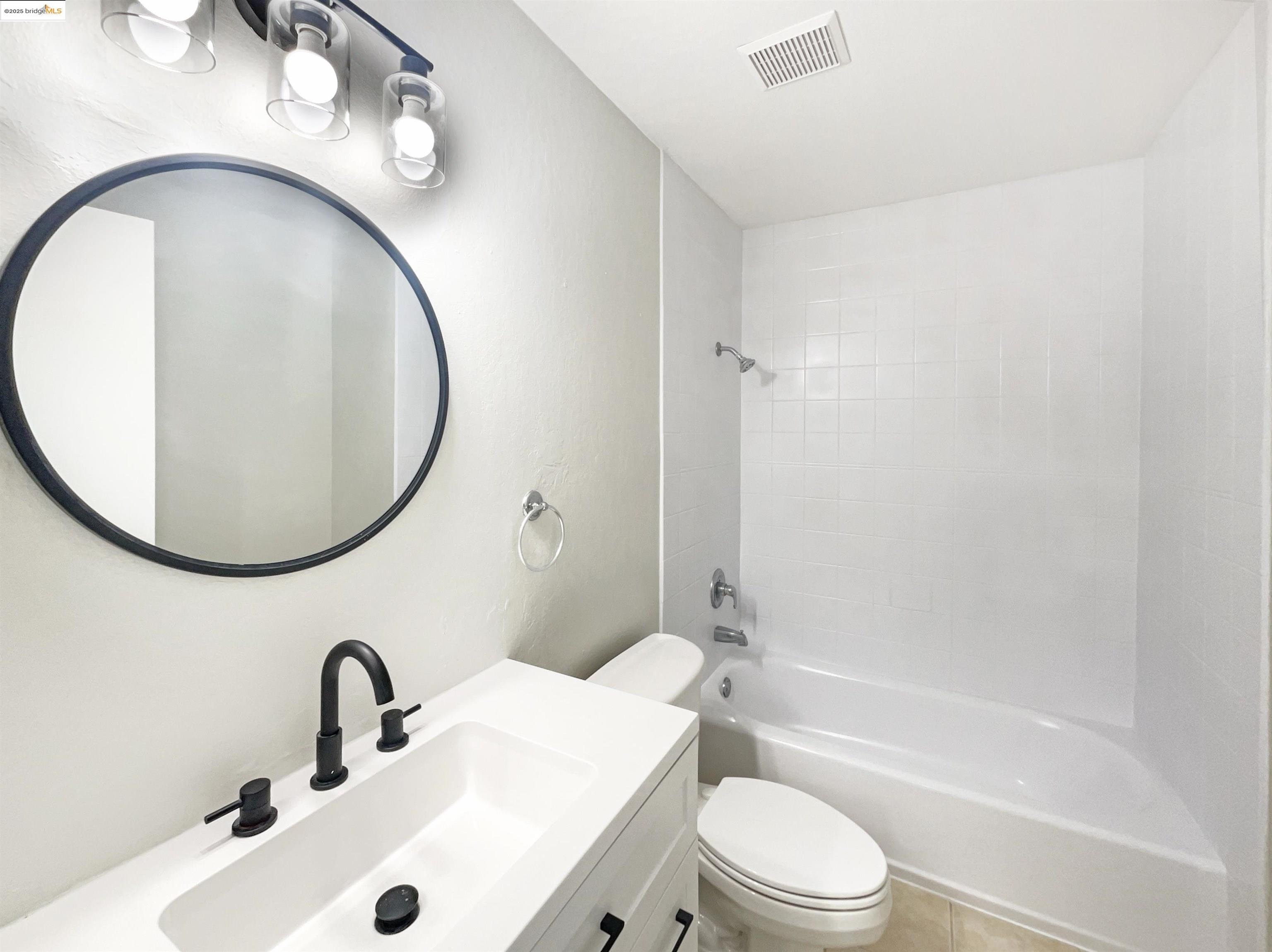 Detail Gallery Image 7 of 30 For 883 Calle De Verde, San Jose,  CA 95136 - 3 Beds | 2/1 Baths