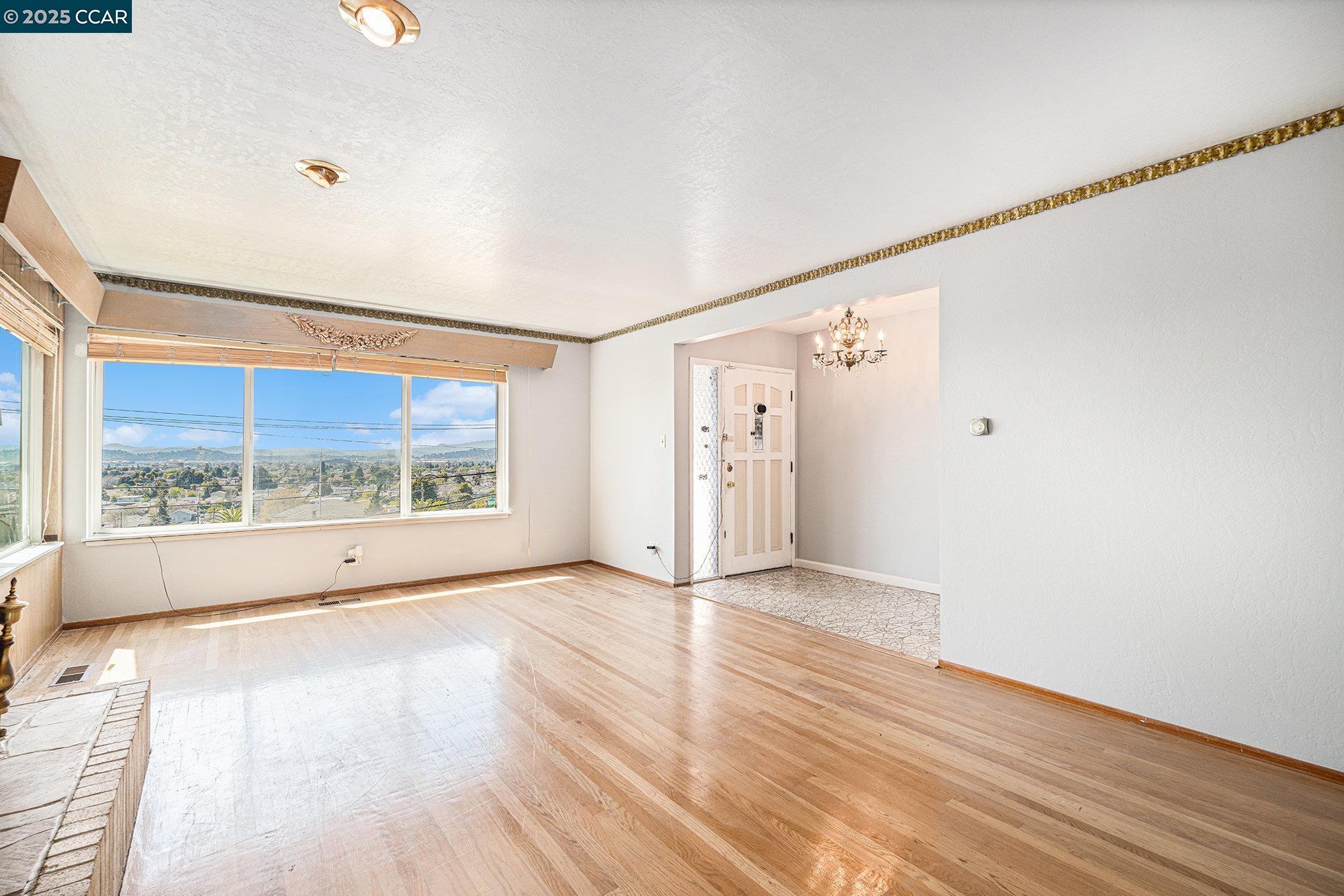 Detail Gallery Image 5 of 47 For 5955 Ralston Ave, Richmond,  CA 94805 - 3 Beds | 2/1 Baths