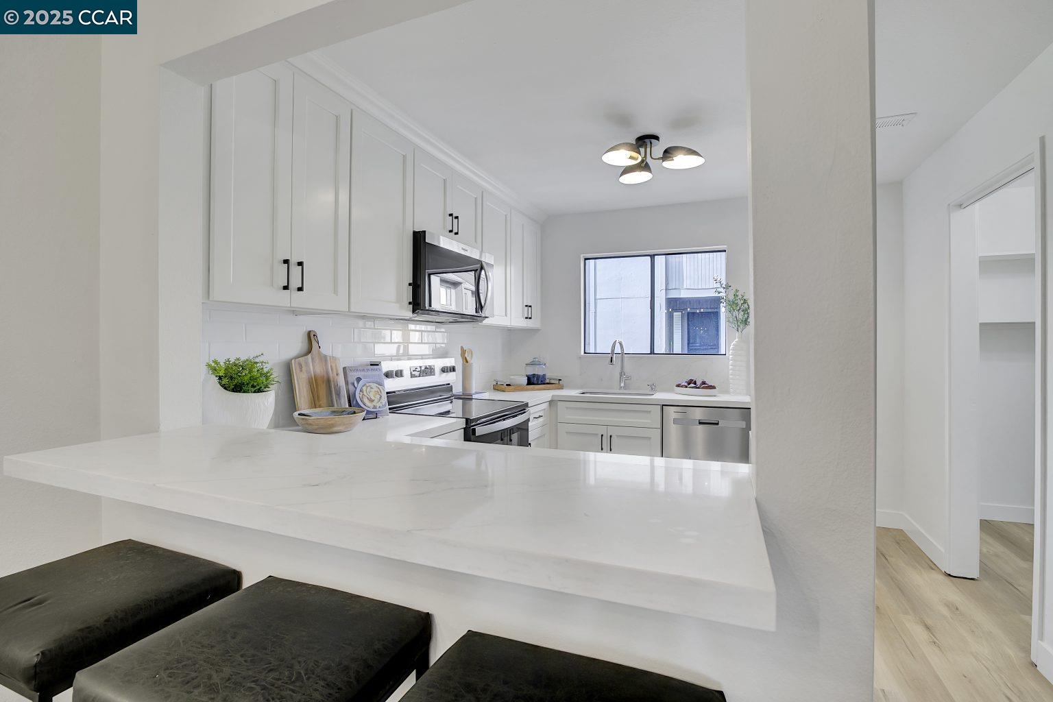 Photo #4: 41092185 Listing 