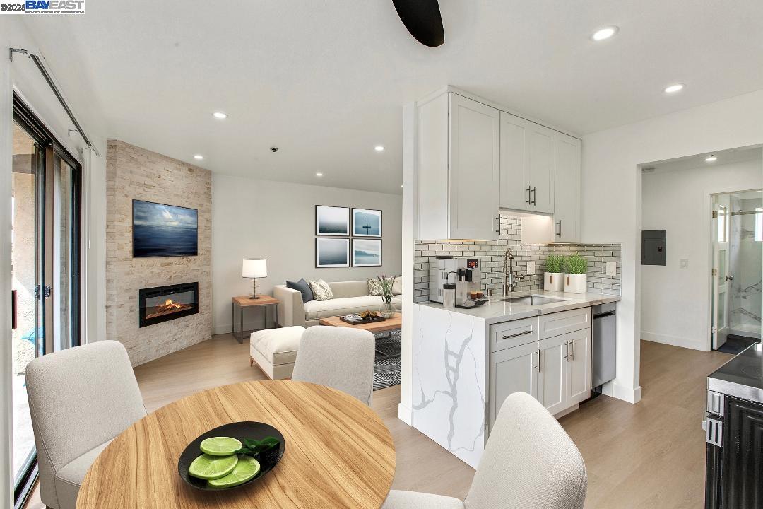 Detail Gallery Image 1 of 39 For 15059 Hesperian #38,  San Leandro,  CA 94578 - 1 Beds | 1 Baths