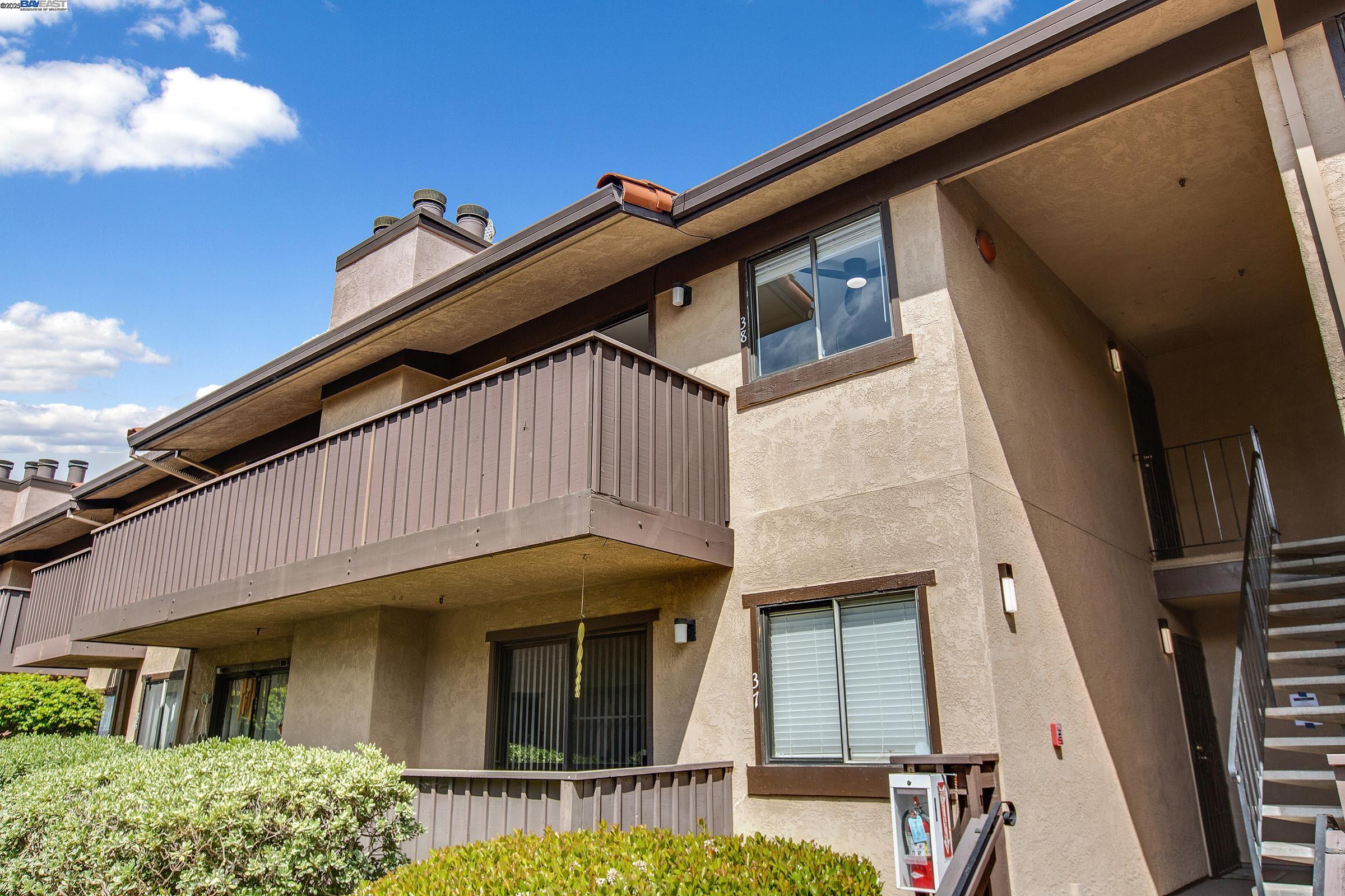 Detail Gallery Image 20 of 39 For 15059 Hesperian #38,  San Leandro,  CA 94578 - 1 Beds | 1 Baths