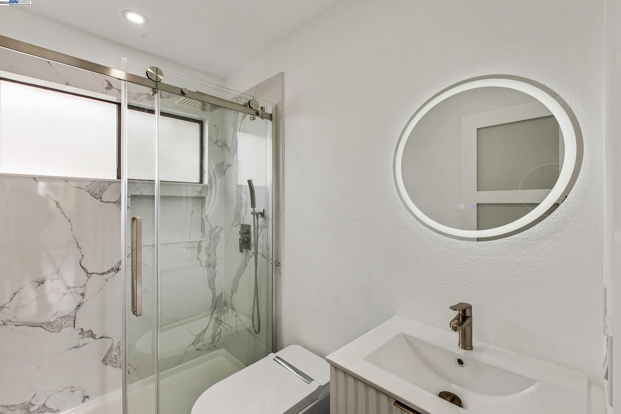 Detail Gallery Image 25 of 39 For 15059 Hesperian #38,  San Leandro,  CA 94578 - 1 Beds | 1 Baths