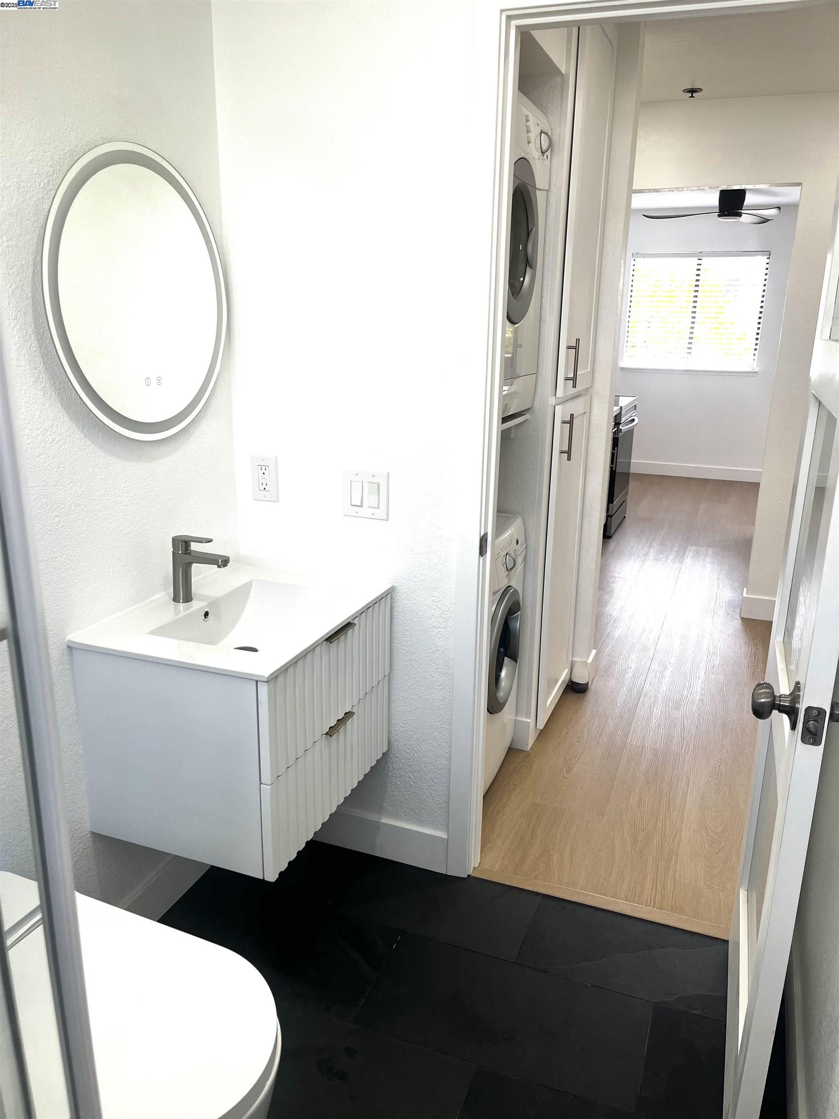 Detail Gallery Image 28 of 39 For 15059 Hesperian #38,  San Leandro,  CA 94578 - 1 Beds | 1 Baths