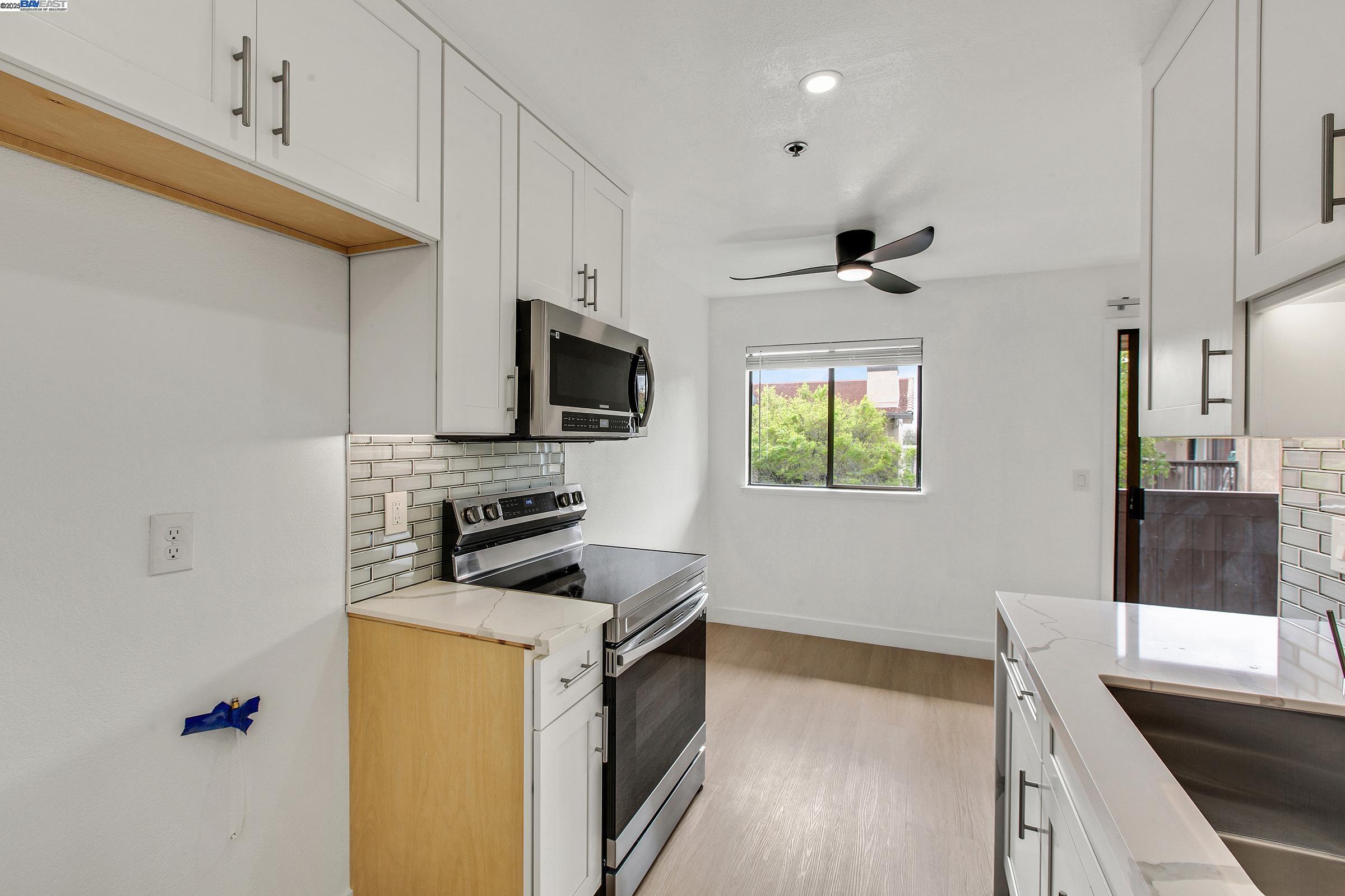 Detail Gallery Image 30 of 39 For 15059 Hesperian #38,  San Leandro,  CA 94578 - 1 Beds | 1 Baths