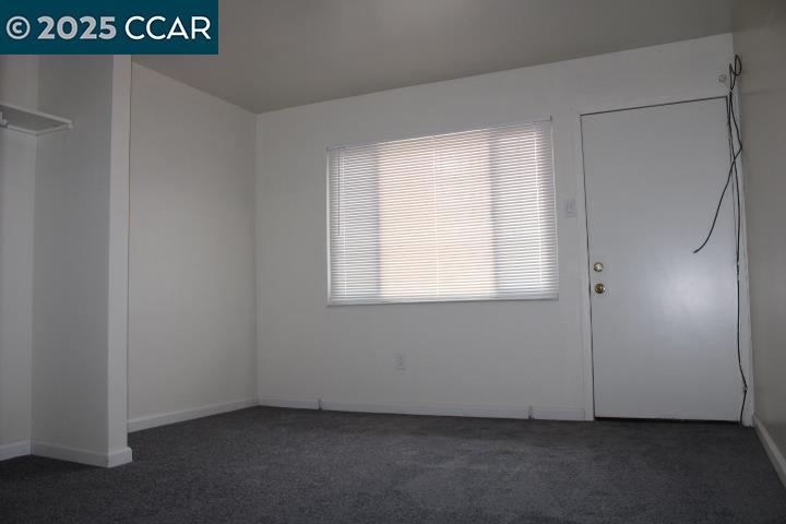 Detail Gallery Image 4 of 8 For 2033 Nevin Ave. 2033a,  Richmond,  CA 94804 - 0 Beds | 1 Baths