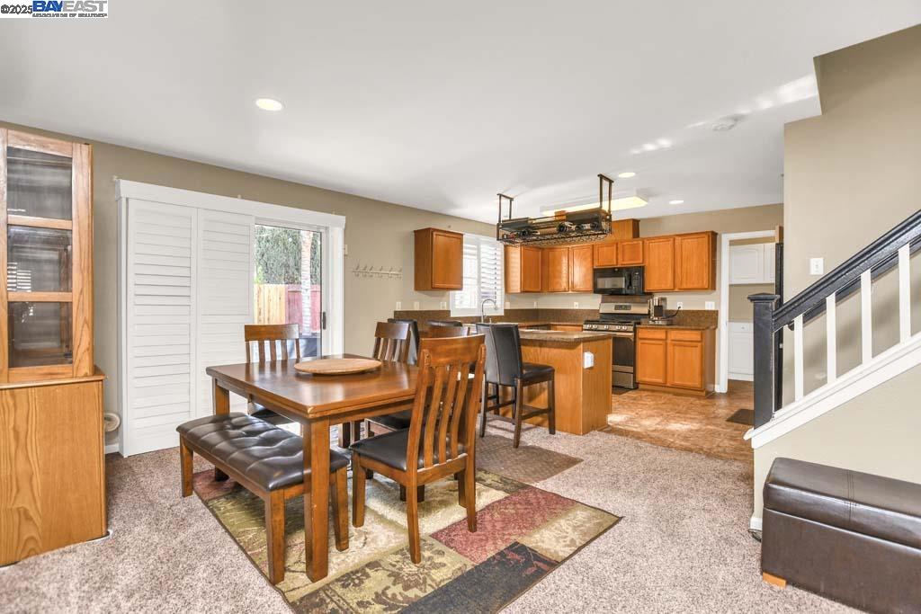 Detail Gallery Image 7 of 28 For 806 Robert L Smith Dr, Tracy,  CA 95376 - 3 Beds | 2/1 Baths