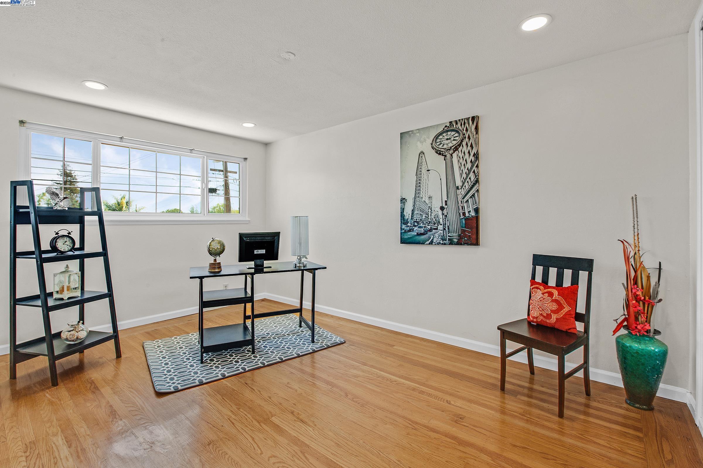 Detail Gallery Image 14 of 42 For 3578 Jerald Ct, Castro Valley,  CA 94546 - 4 Beds | 3 Baths