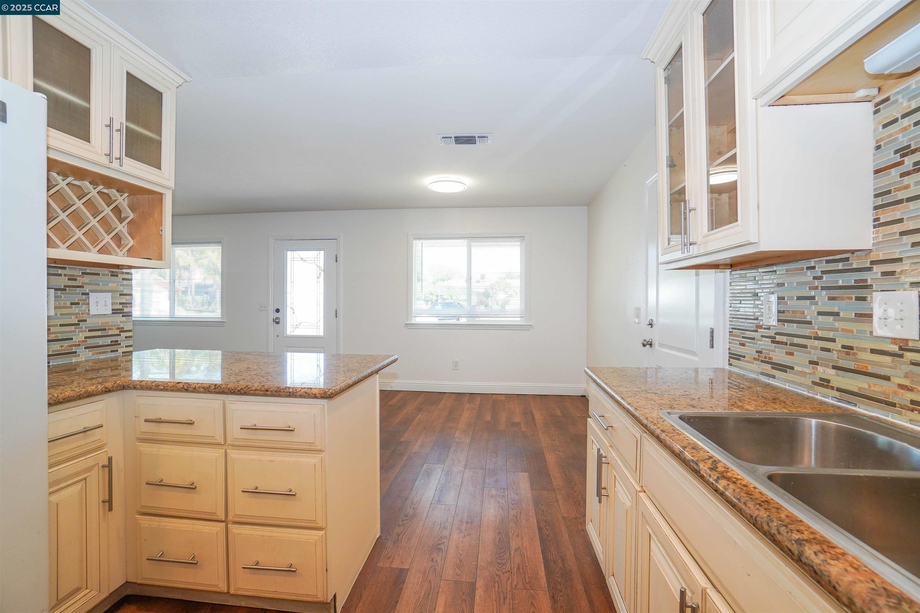 Detail Gallery Image 11 of 36 For 81 Pioneer Ct, Oakley,  CA 94561 - 4 Beds | 2/1 Baths
