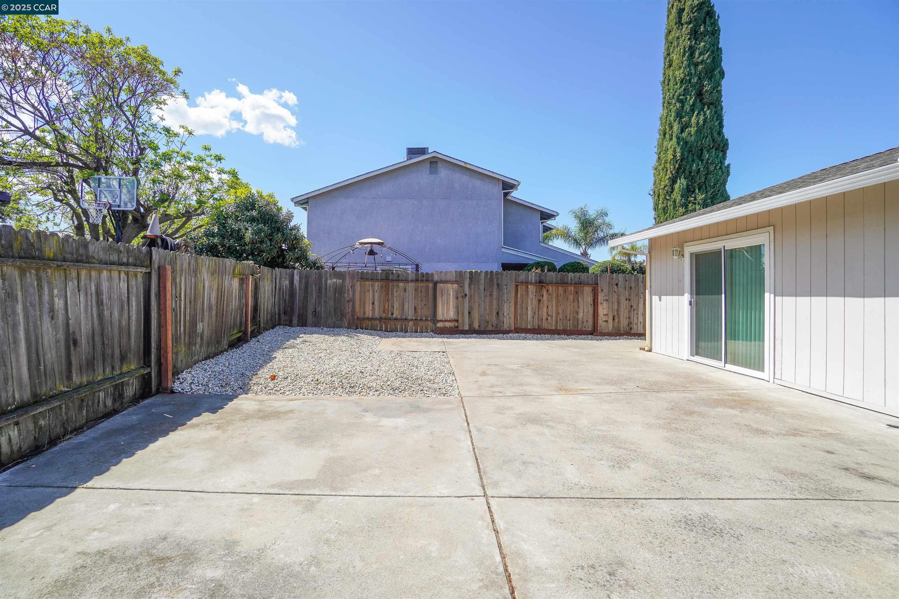 Detail Gallery Image 25 of 36 For 81 Pioneer Ct, Oakley,  CA 94561 - 4 Beds | 2/1 Baths