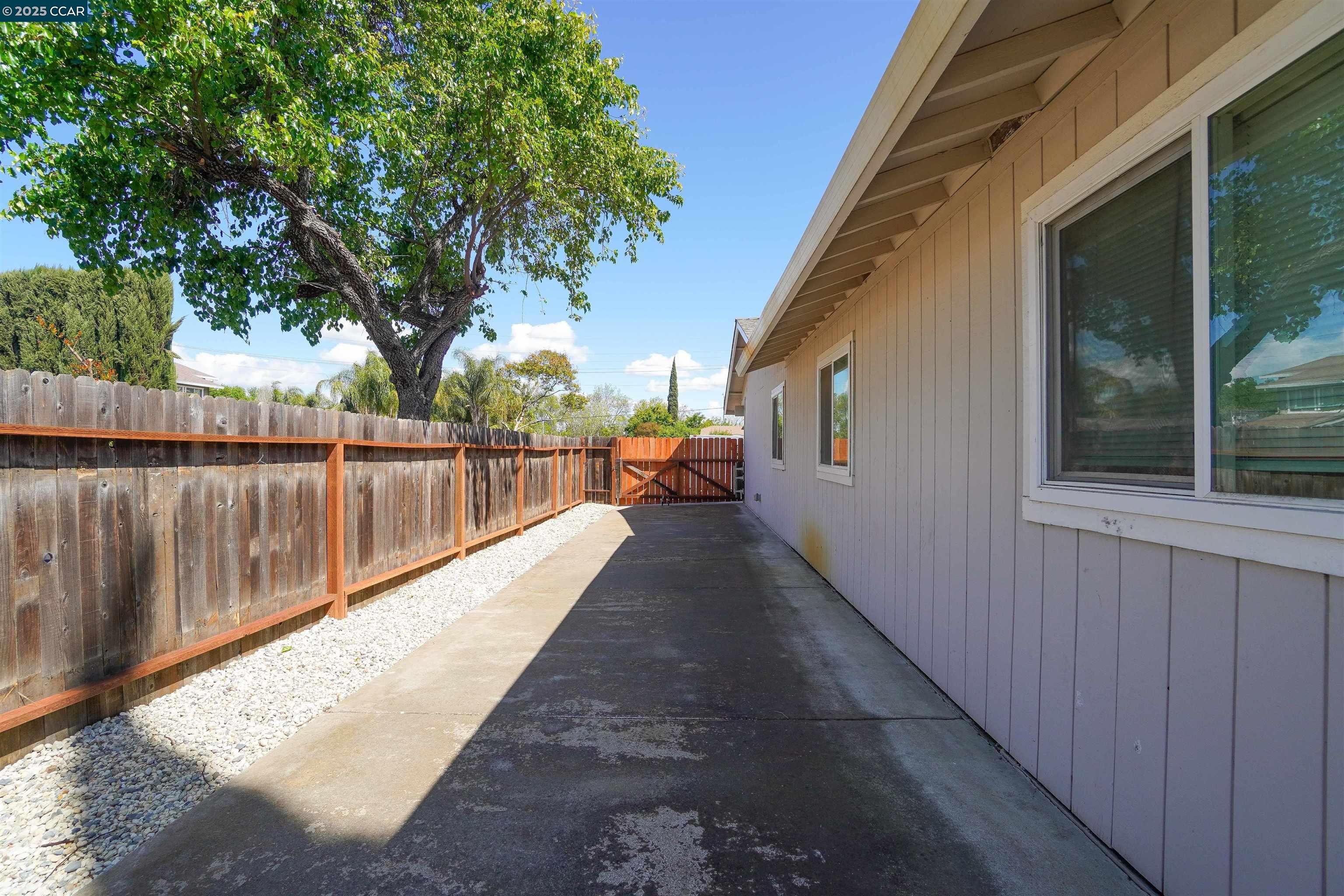 Detail Gallery Image 29 of 36 For 81 Pioneer Ct, Oakley,  CA 94561 - 4 Beds | 2/1 Baths