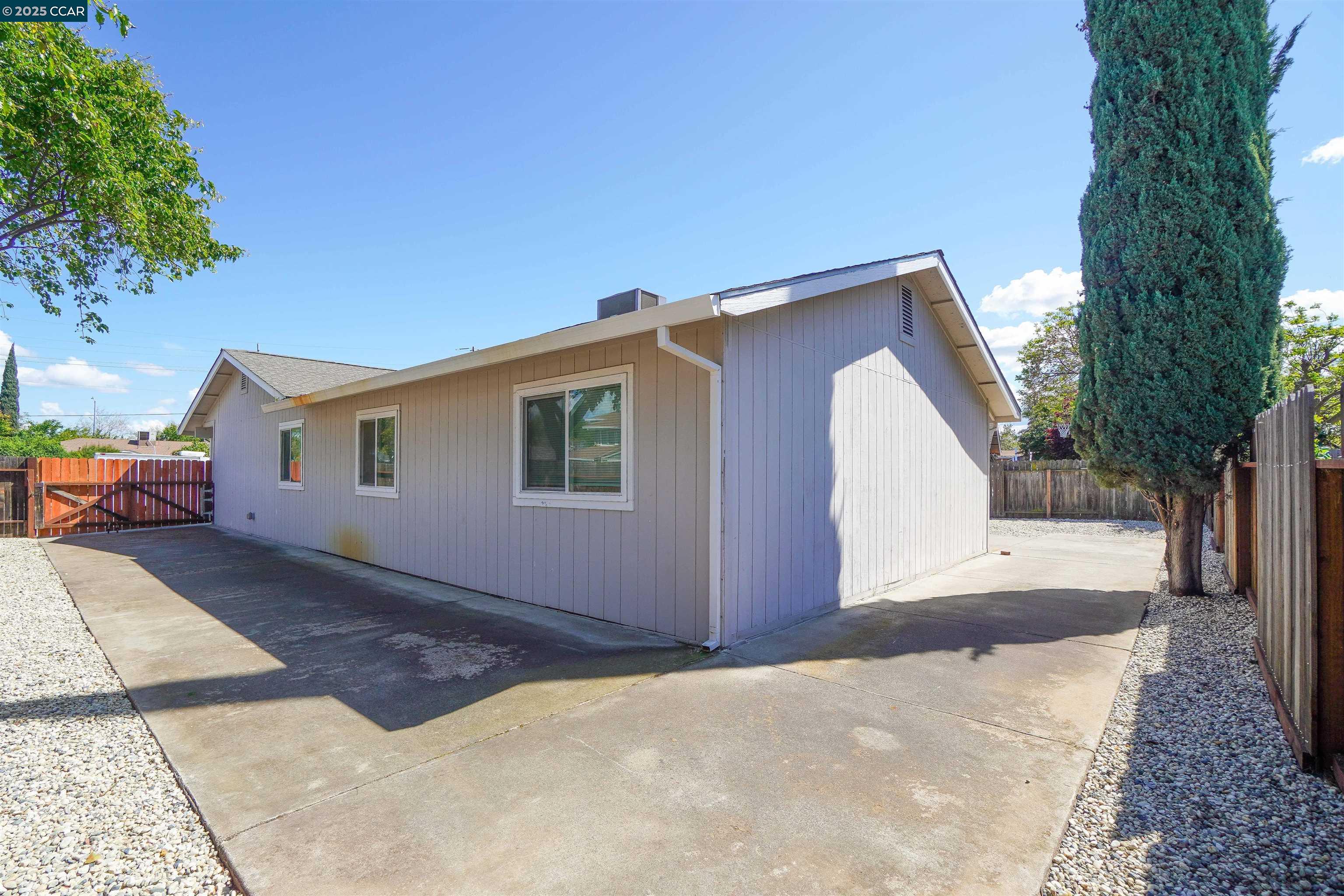 Detail Gallery Image 30 of 36 For 81 Pioneer Ct, Oakley,  CA 94561 - 4 Beds | 2/1 Baths