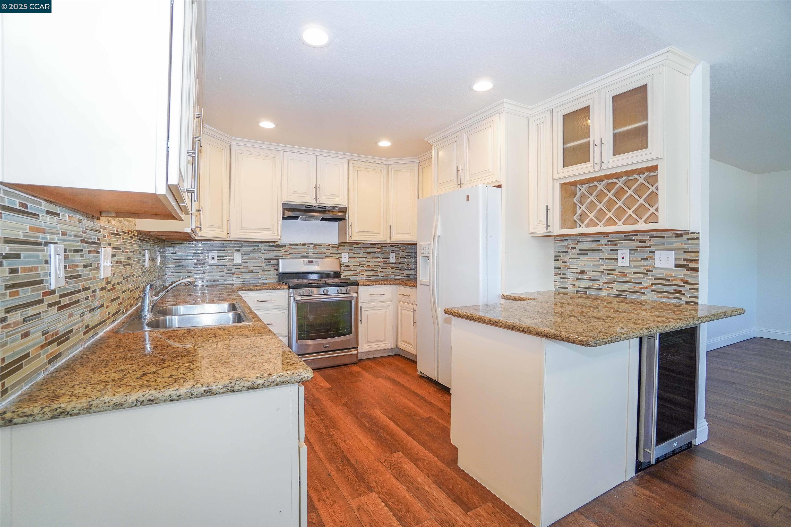 Detail Gallery Image 10 of 36 For 81 Pioneer Ct, Oakley,  CA 94561 - 4 Beds | 2/1 Baths