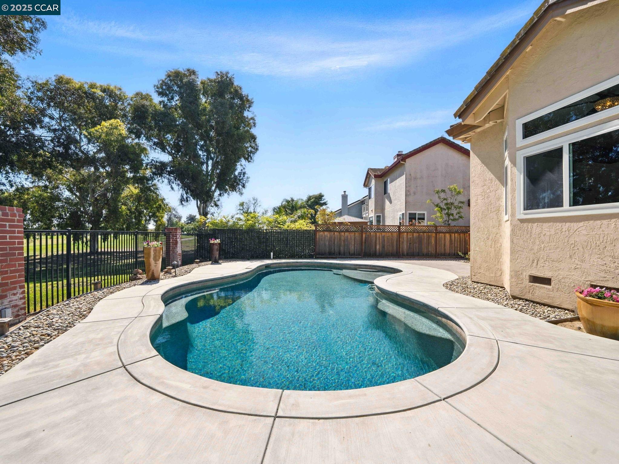 Detail Gallery Image 38 of 54 For 2145 Prestwick, Discovery Bay,  CA 94505 - 3 Beds | 2/1 Baths