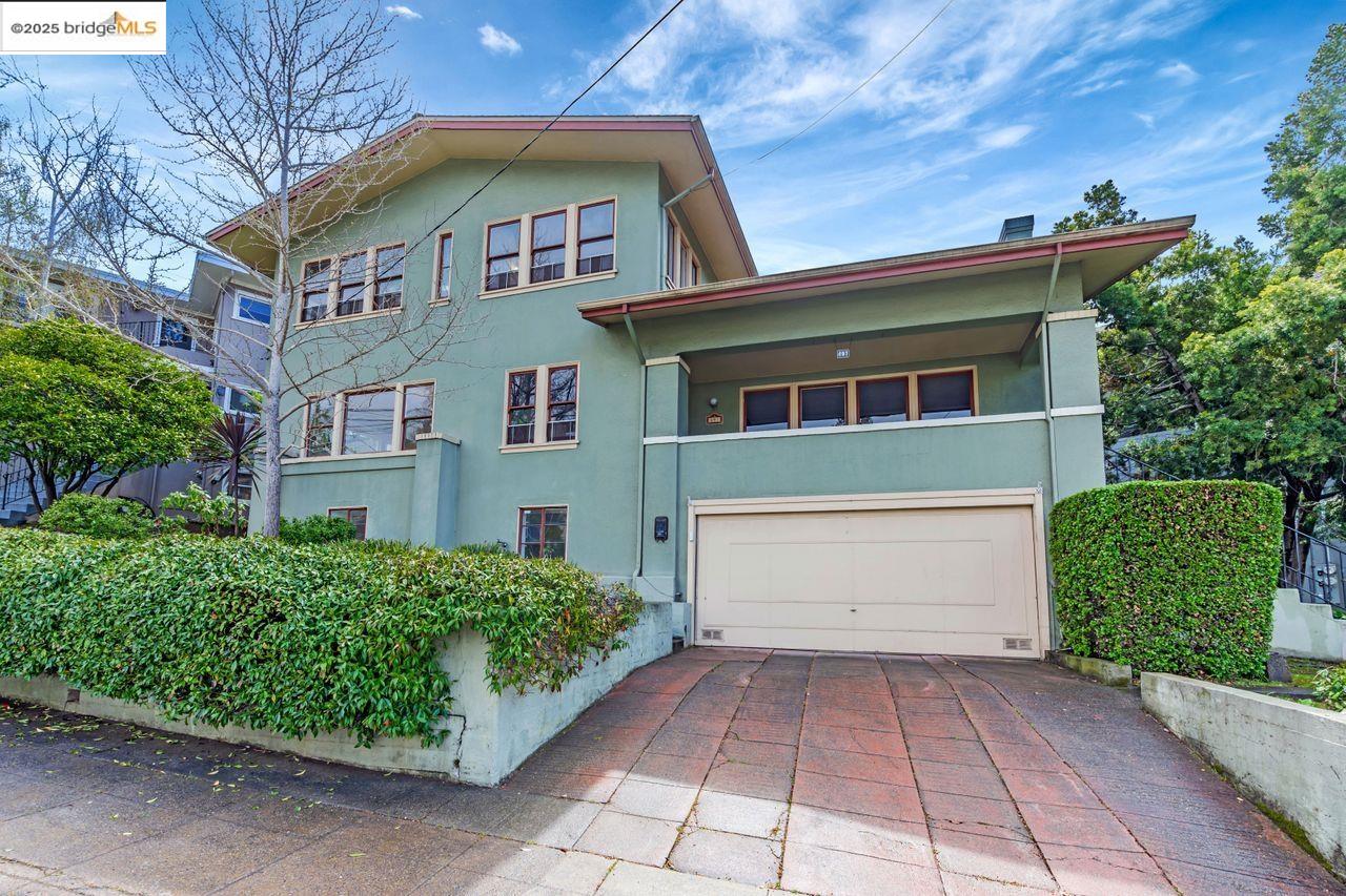Detail Gallery Image 1 of 1 For 491 Boulevard Way, Piedmont,  CA 94610 - 3 Beds | 1/1 Baths