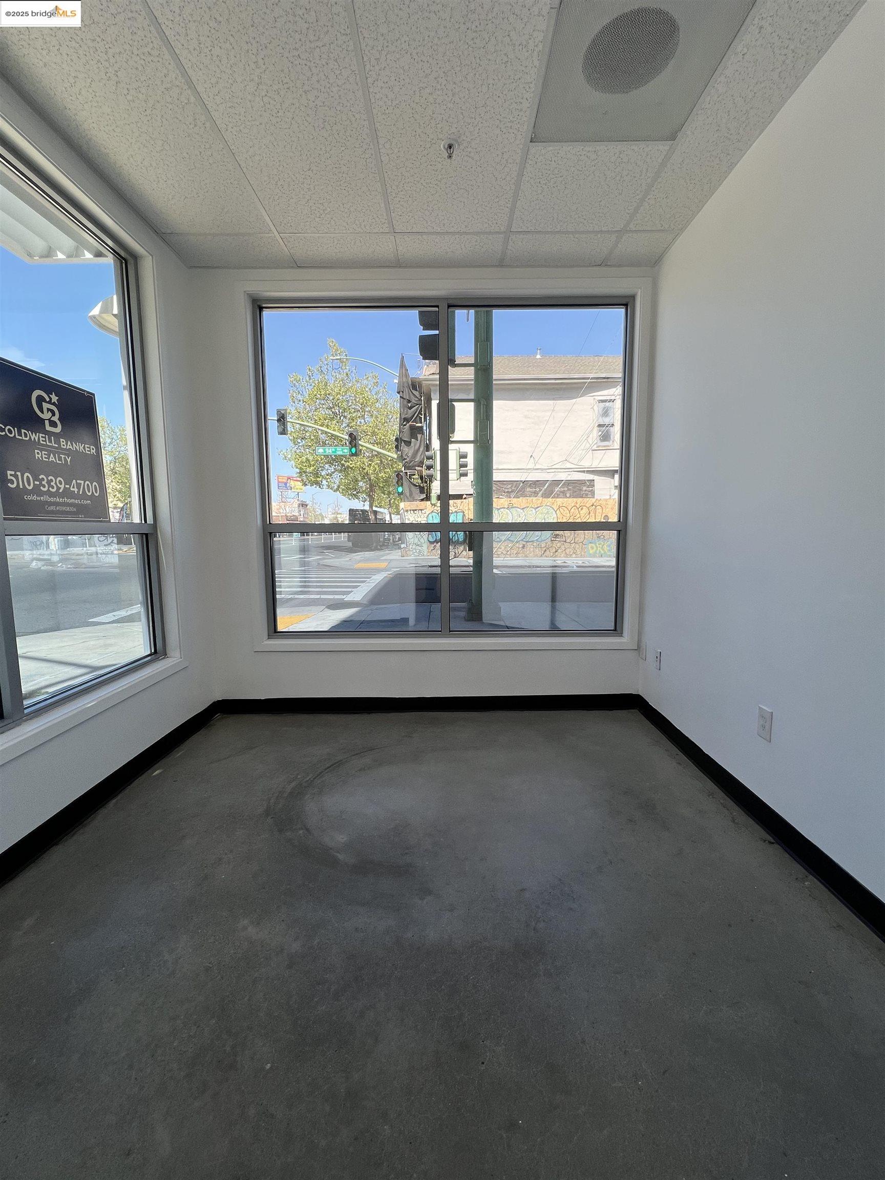 Detail Gallery Image 4 of 10 For 9400 International, Suite a, Oakland,  CA 94603 - – Beds | – Baths