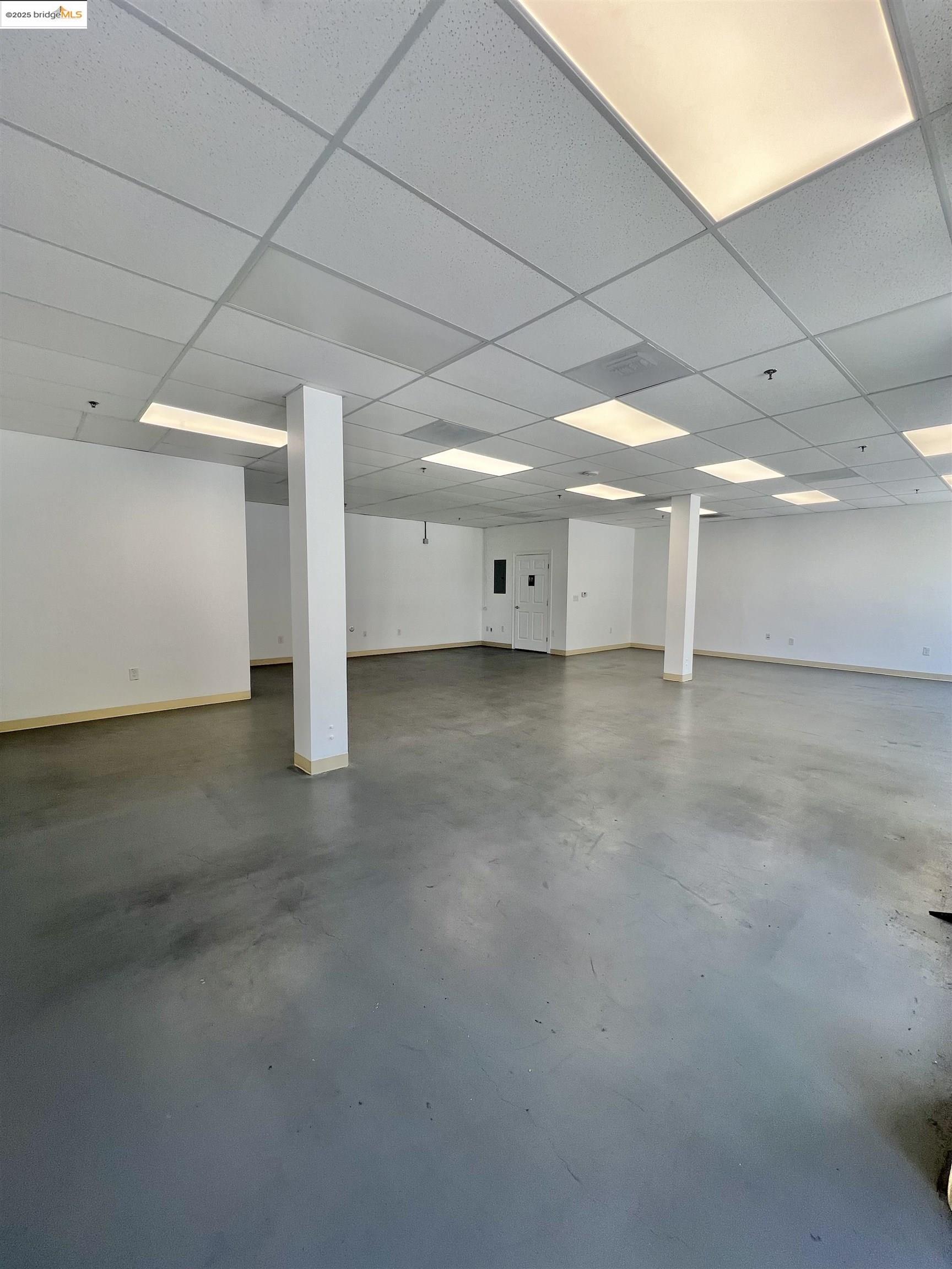 Detail Gallery Image 3 of 8 For 9400 International, Suite B, Oakland,  CA 94603 - – Beds | – Baths