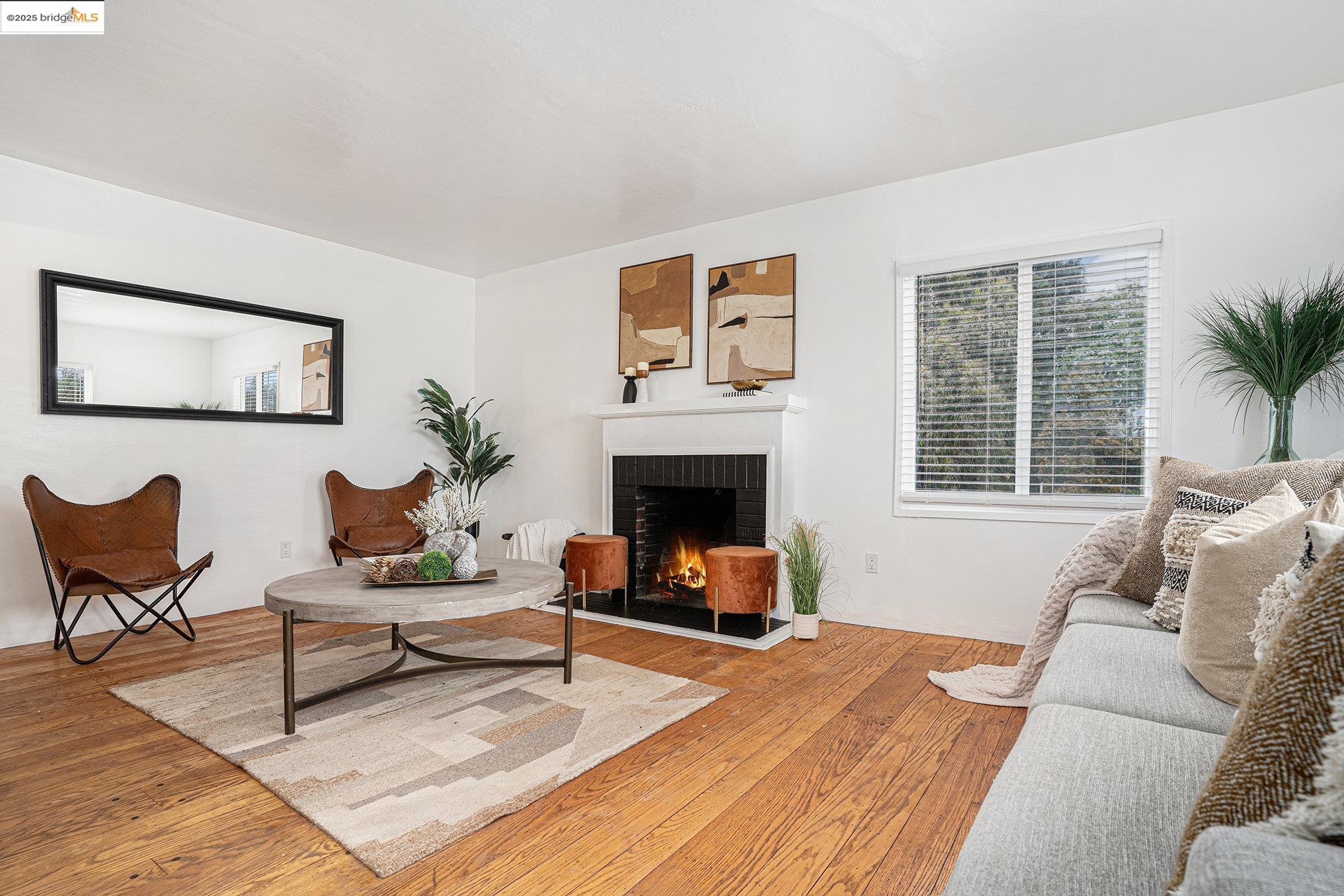 Detail Gallery Image 4 of 30 For 4472 Masterson St, Oakland,  CA 94619 - 3 Beds | 2 Baths