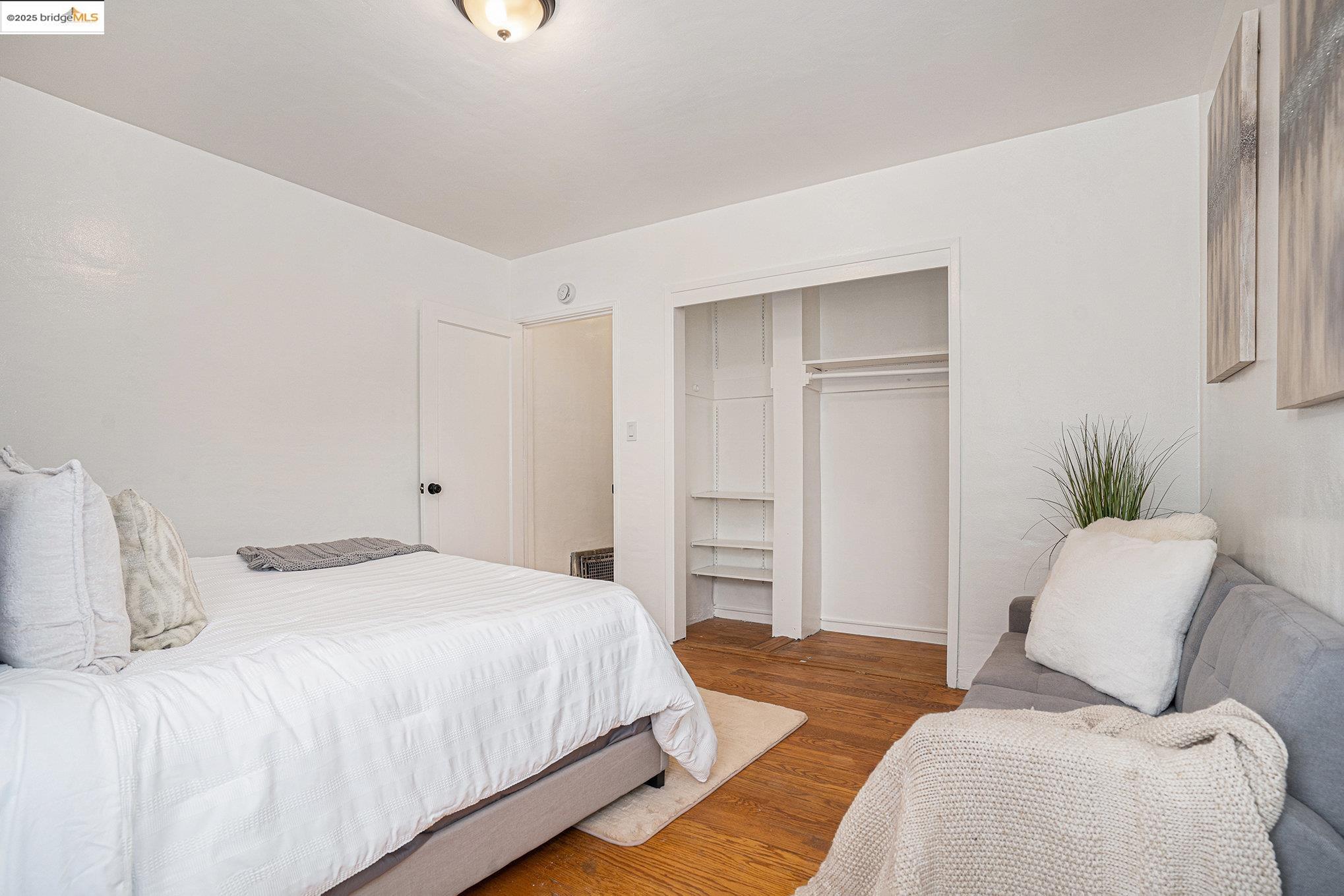 Detail Gallery Image 10 of 30 For 4472 Masterson St, Oakland,  CA 94619 - 3 Beds | 2 Baths