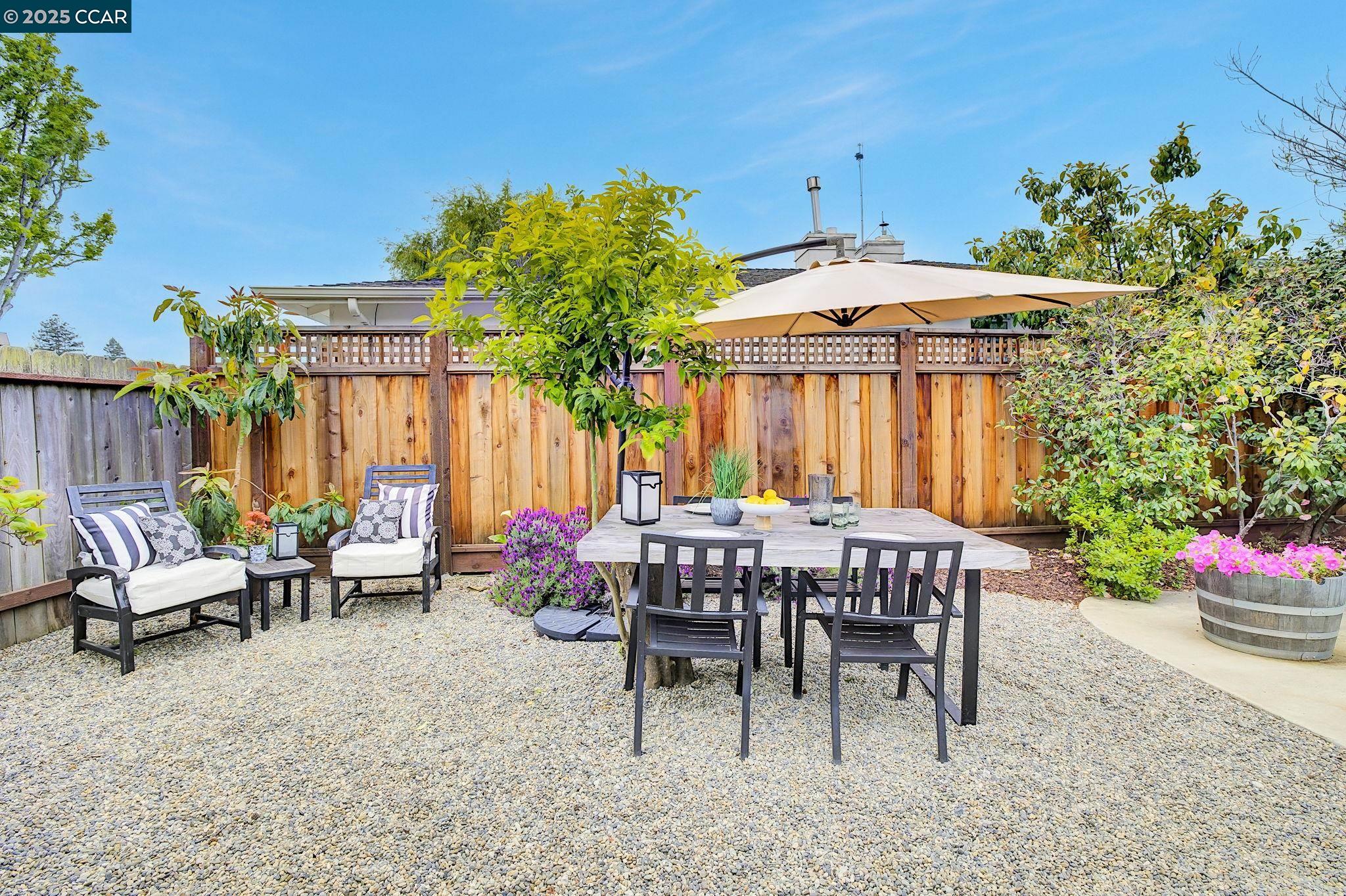 Detail Gallery Image 27 of 32 For 3154 Hacienda St, San Mateo,  CA 94403 - 4 Beds | 3 Baths