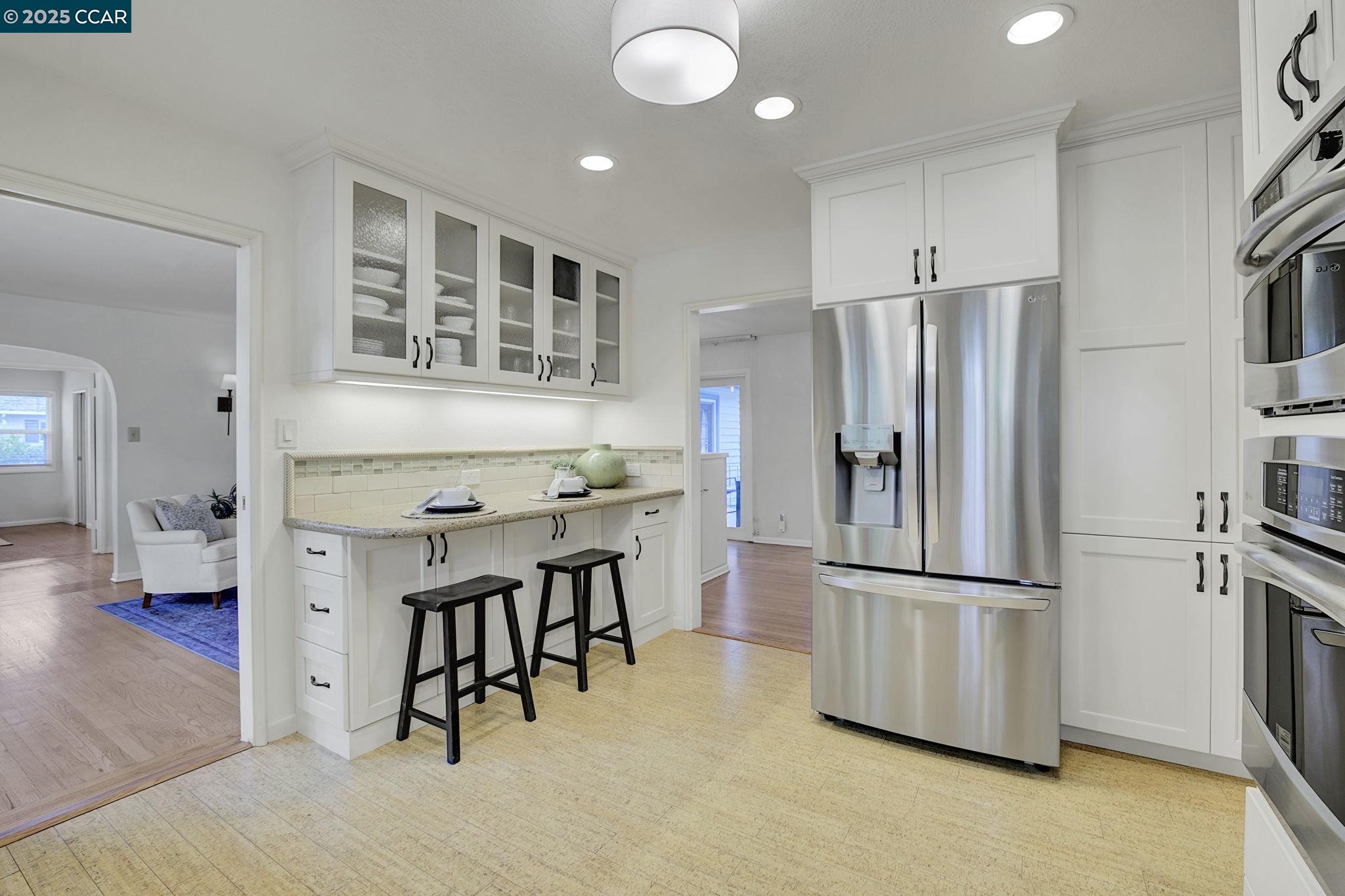 Detail Gallery Image 8 of 32 For 3154 Hacienda St, San Mateo,  CA 94403 - 4 Beds | 3 Baths