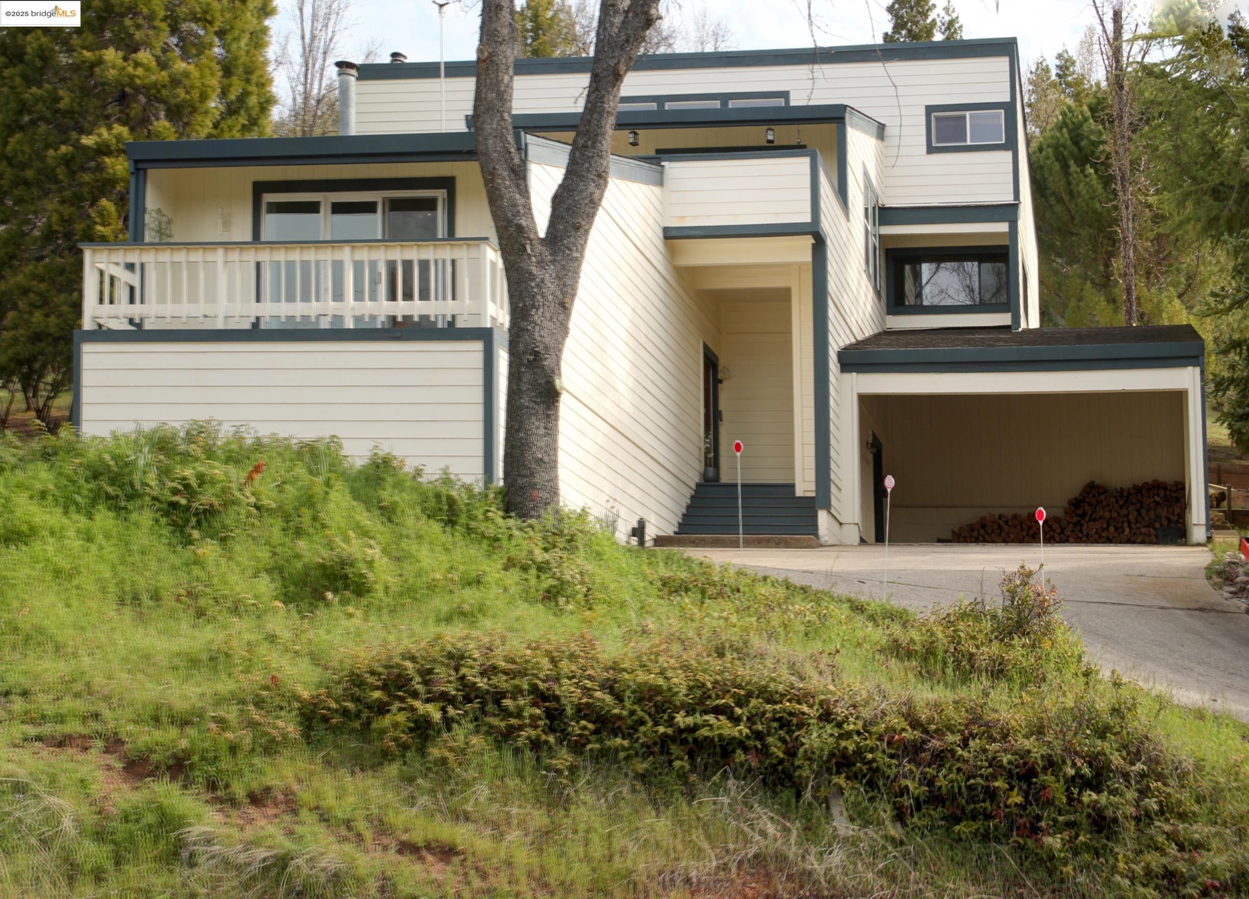 Detail Gallery Image 1 of 60 For 20239 Pine Mountain Dr, Groveland,  CA 95321 - 4 Beds | 3 Baths