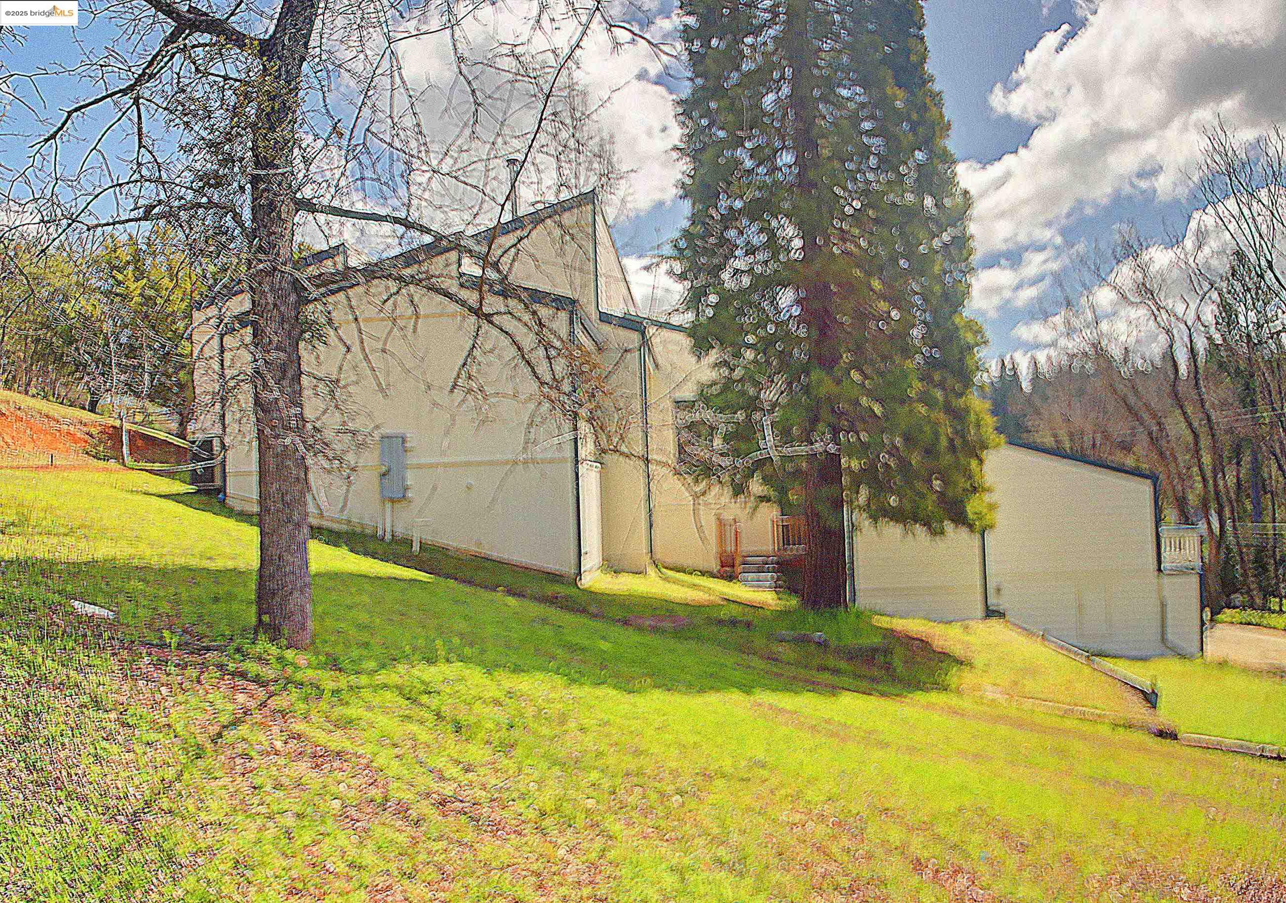 Detail Gallery Image 2 of 60 For 20239 Pine Mountain Dr, Groveland,  CA 95321 - 4 Beds | 3 Baths