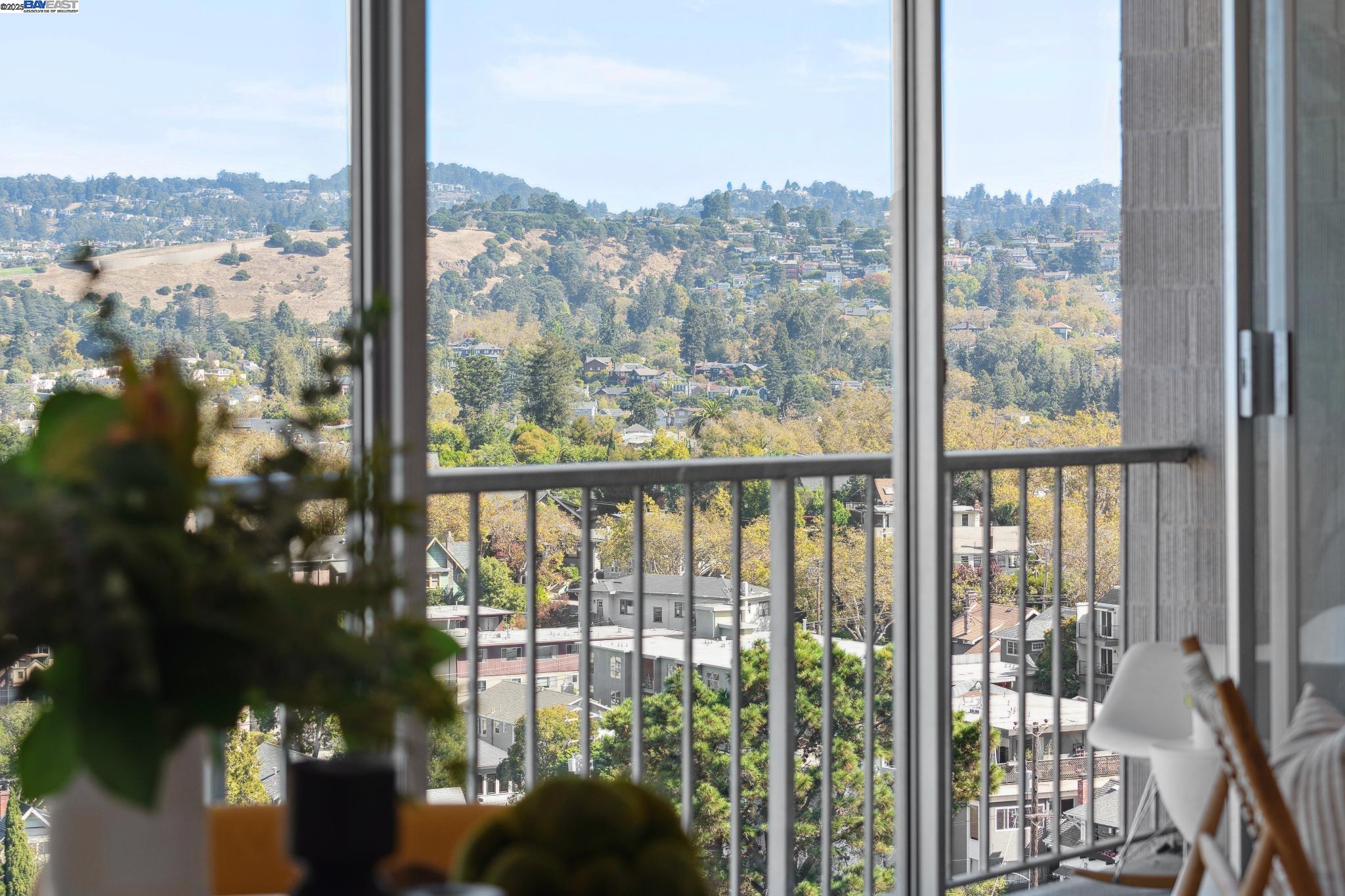 1 Kelton Ct # 9F, Oakland, California 94611, 1 Bedroom Bedrooms, 3 Rooms Rooms,1 BathroomBathrooms,Residential,For Sale,1 Kelton Ct # 9F,41092246