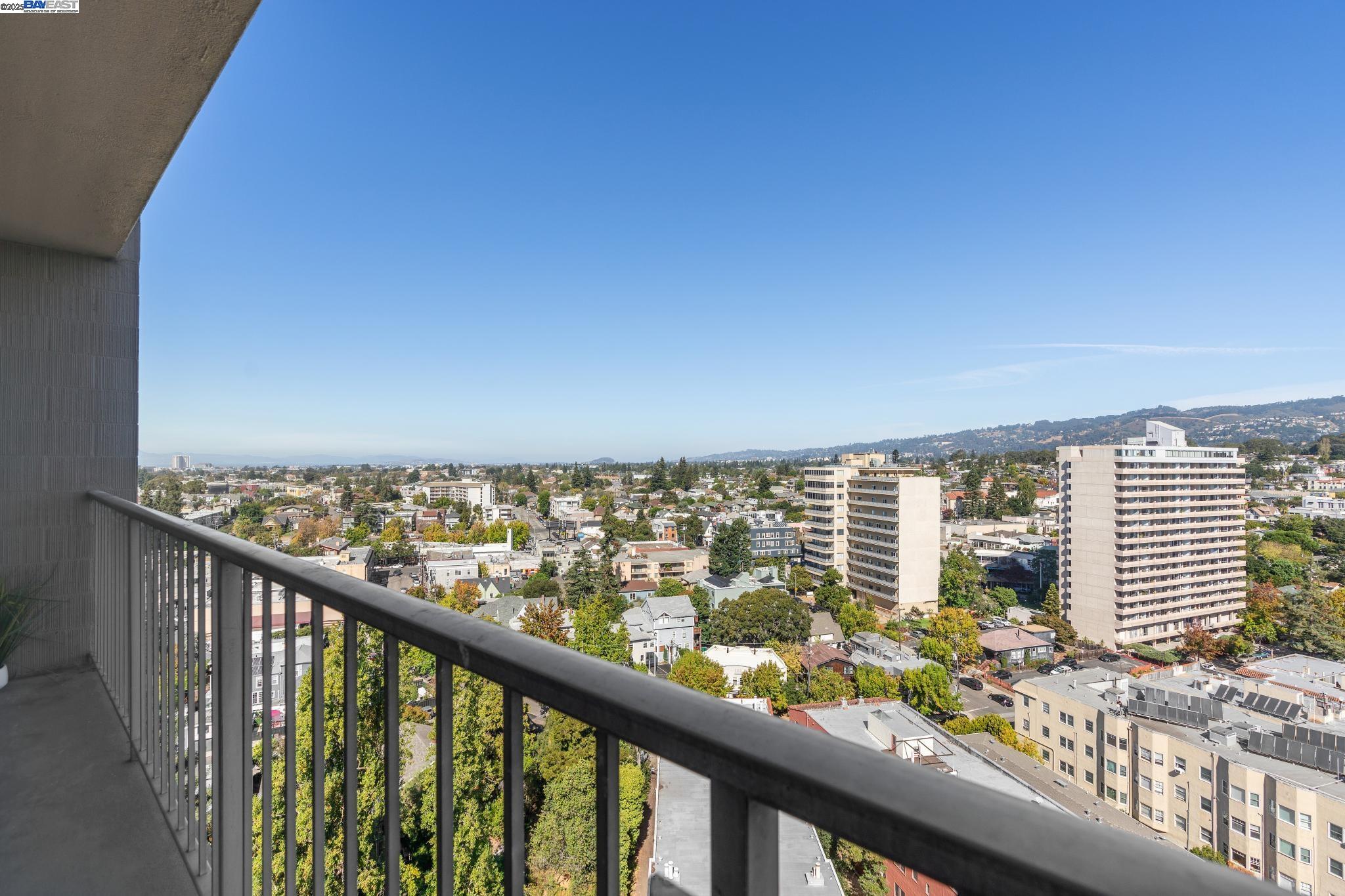 1 Kelton Ct # 9F, Oakland, California 94611, 1 Bedroom Bedrooms, 3 Rooms Rooms,1 BathroomBathrooms,Residential,For Sale,1 Kelton Ct # 9F,41092246