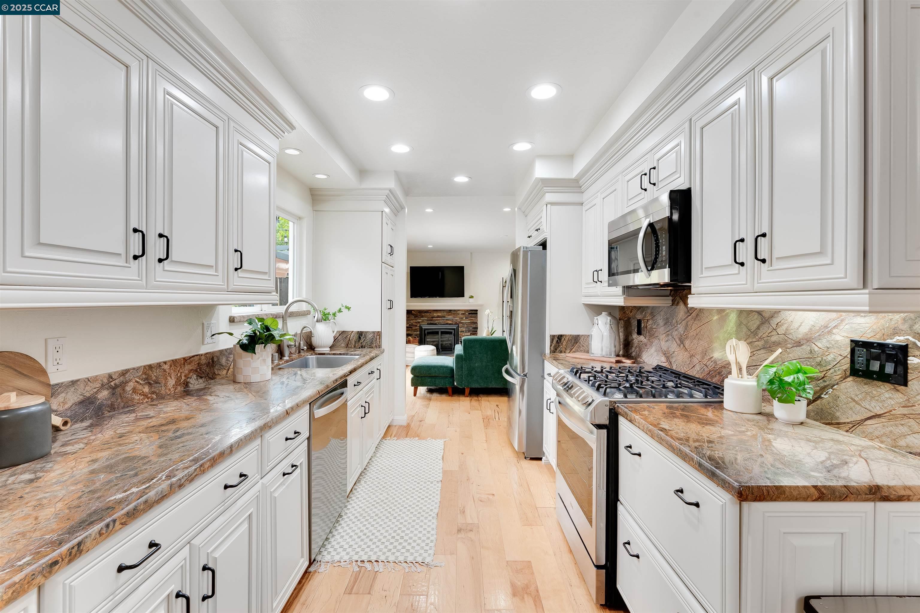 Detail Gallery Image 21 of 60 For 438 Odin Dr, Pleasant Hill,  CA 94523 - 4 Beds | 2 Baths