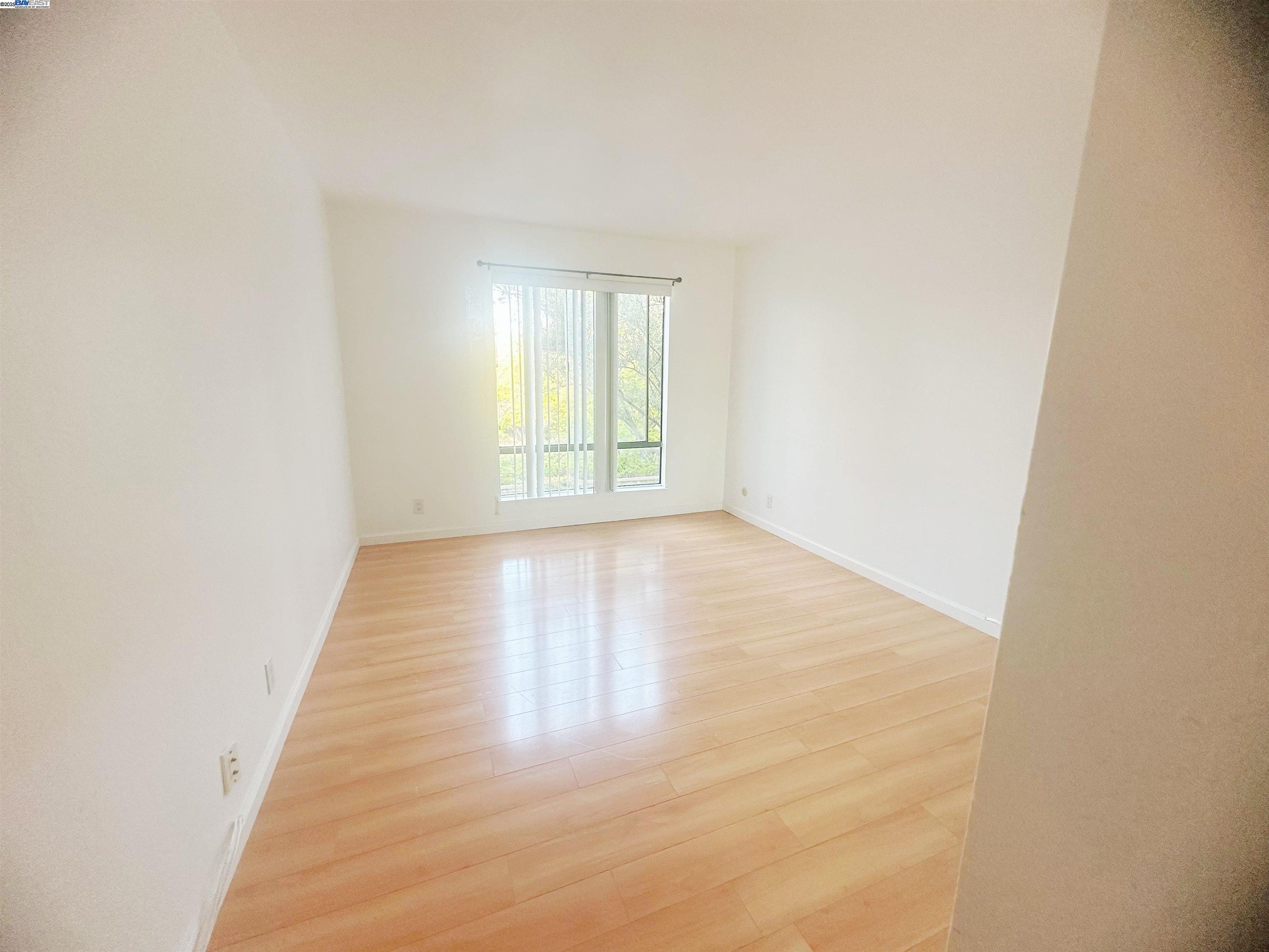 Detail Gallery Image 12 of 18 For 450 N Civic Dr #311,  Walnut Creek,  CA 94596 - 2 Beds | 2 Baths