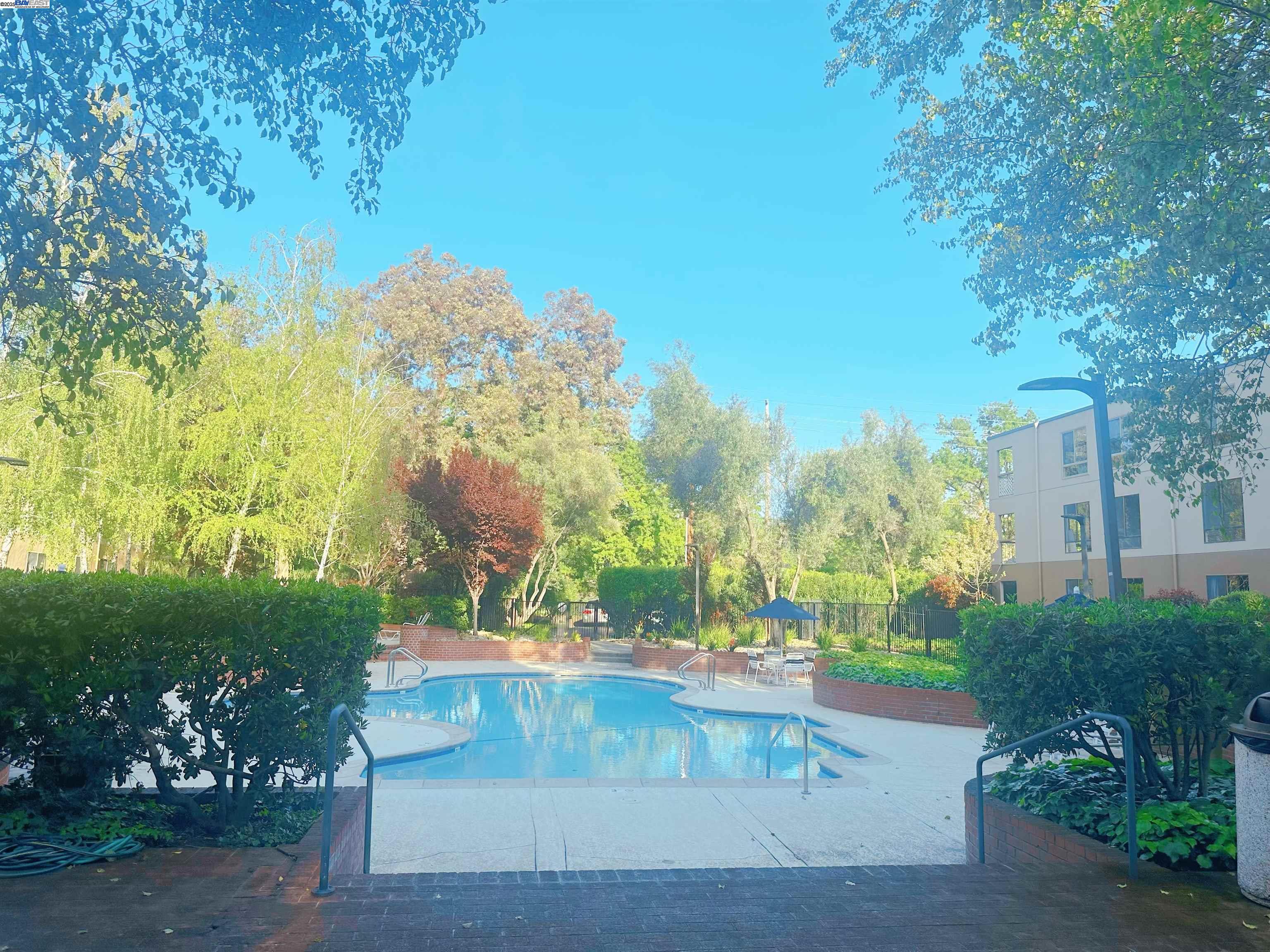 Detail Gallery Image 18 of 18 For 450 N Civic Dr #311,  Walnut Creek,  CA 94596 - 2 Beds | 2 Baths
