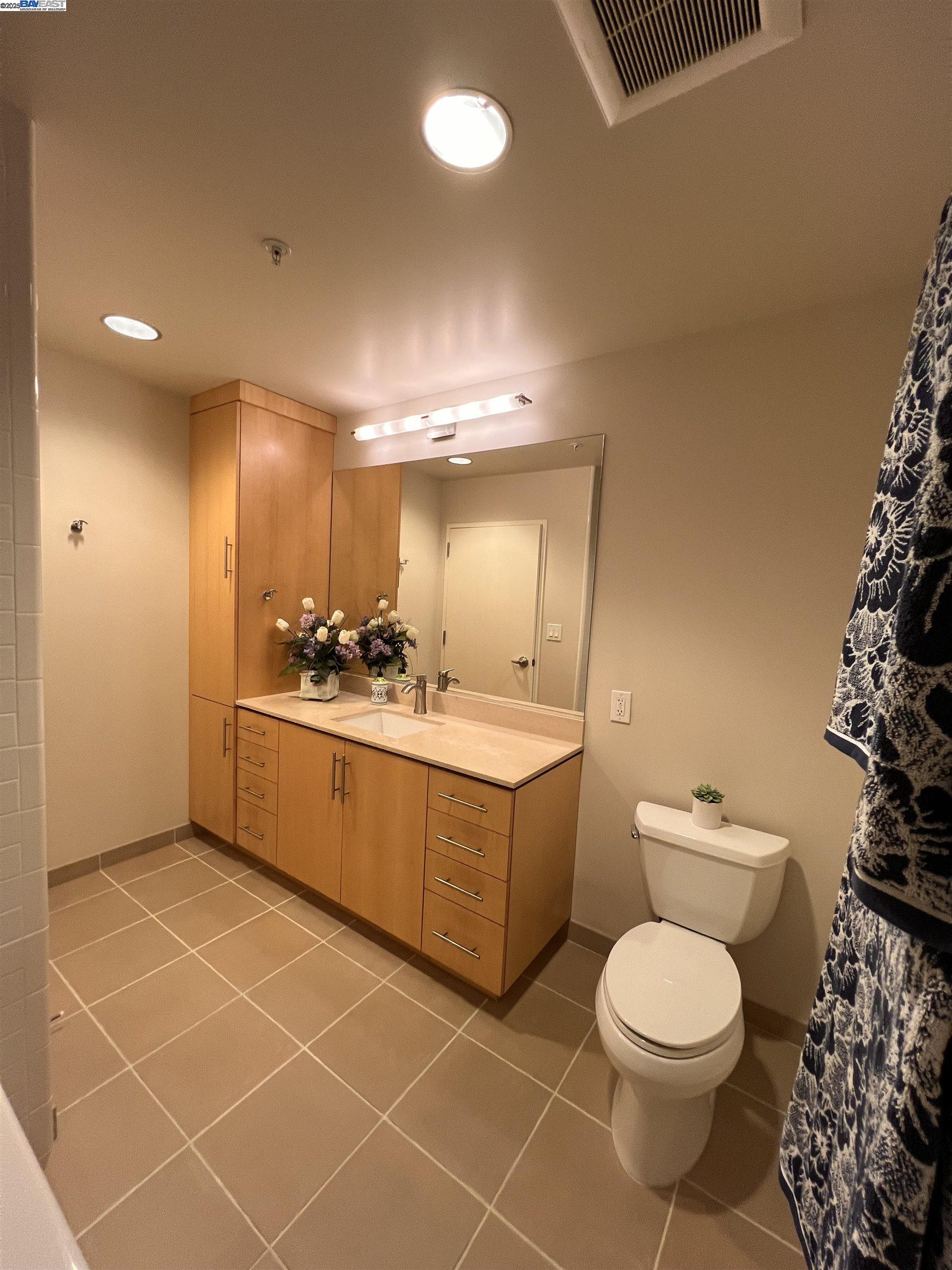 Detail Gallery Image 22 of 40 For 38 N Almaden Blvd #608,  San Jose,  CA 95110 - 1 Beds | 1 Baths