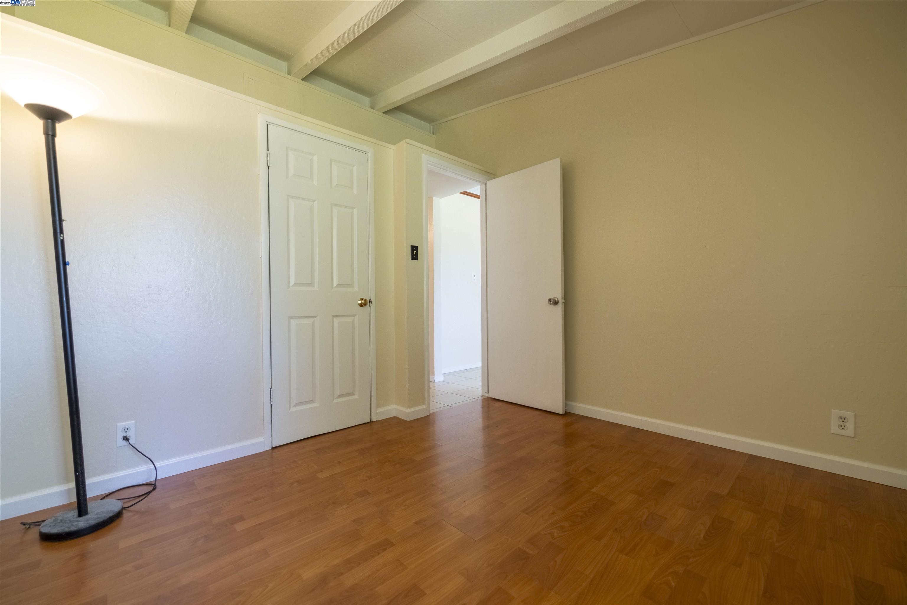 Detail Gallery Image 10 of 27 For 27844 Miami Ave, Hayward,  CA 94545 - 3 Beds | 2 Baths
