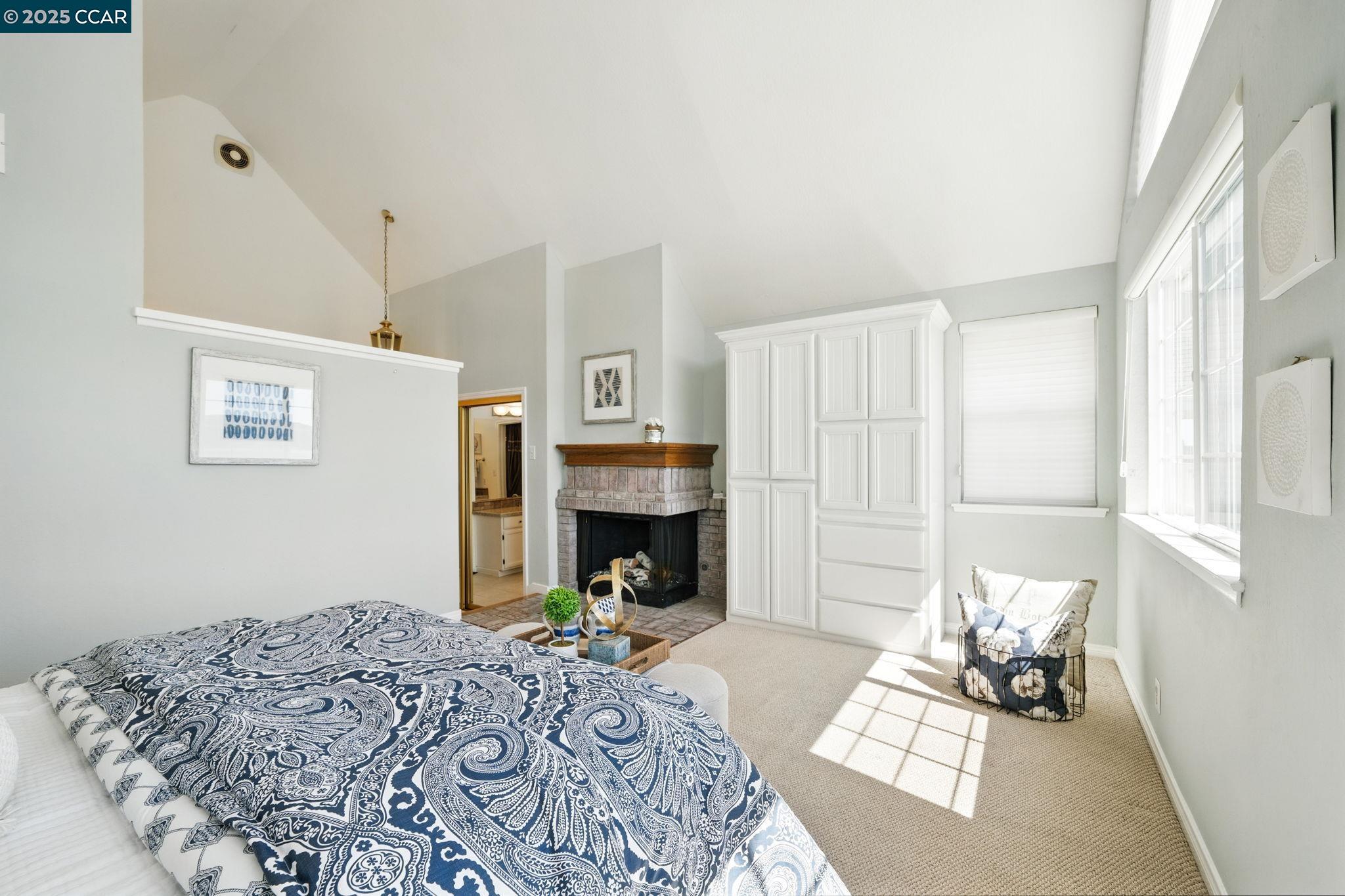 Detail Gallery Image 24 of 35 For 230 E 2nd St, Benicia,  CA 94510 - 3 Beds | 2/1 Baths