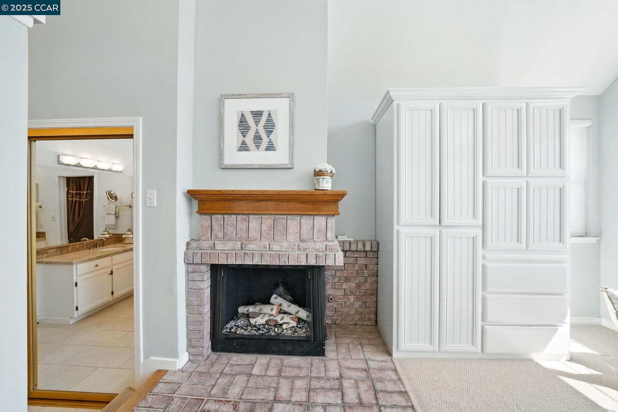 Detail Gallery Image 28 of 35 For 230 E 2nd St, Benicia,  CA 94510 - 3 Beds | 2/1 Baths