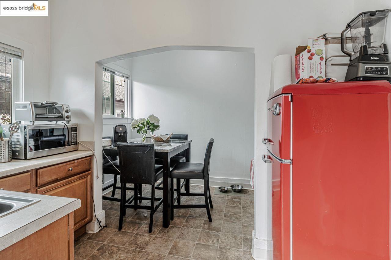Detail Gallery Image 21 of 47 For 1205 Peralta Ave, Berkeley,  CA 94706 - – Beds | – Baths