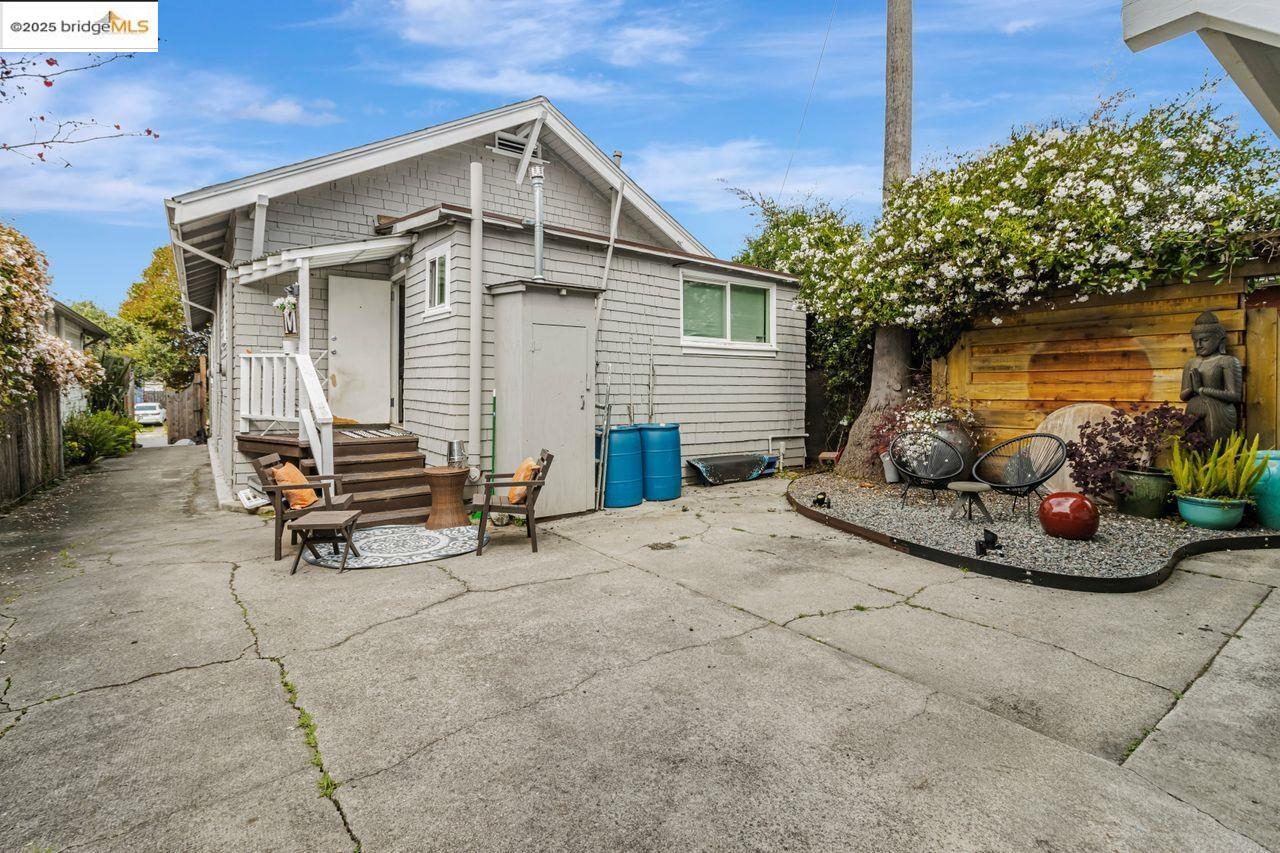 Detail Gallery Image 43 of 47 For 1205 Peralta Ave, Berkeley,  CA 94706 - – Beds | – Baths